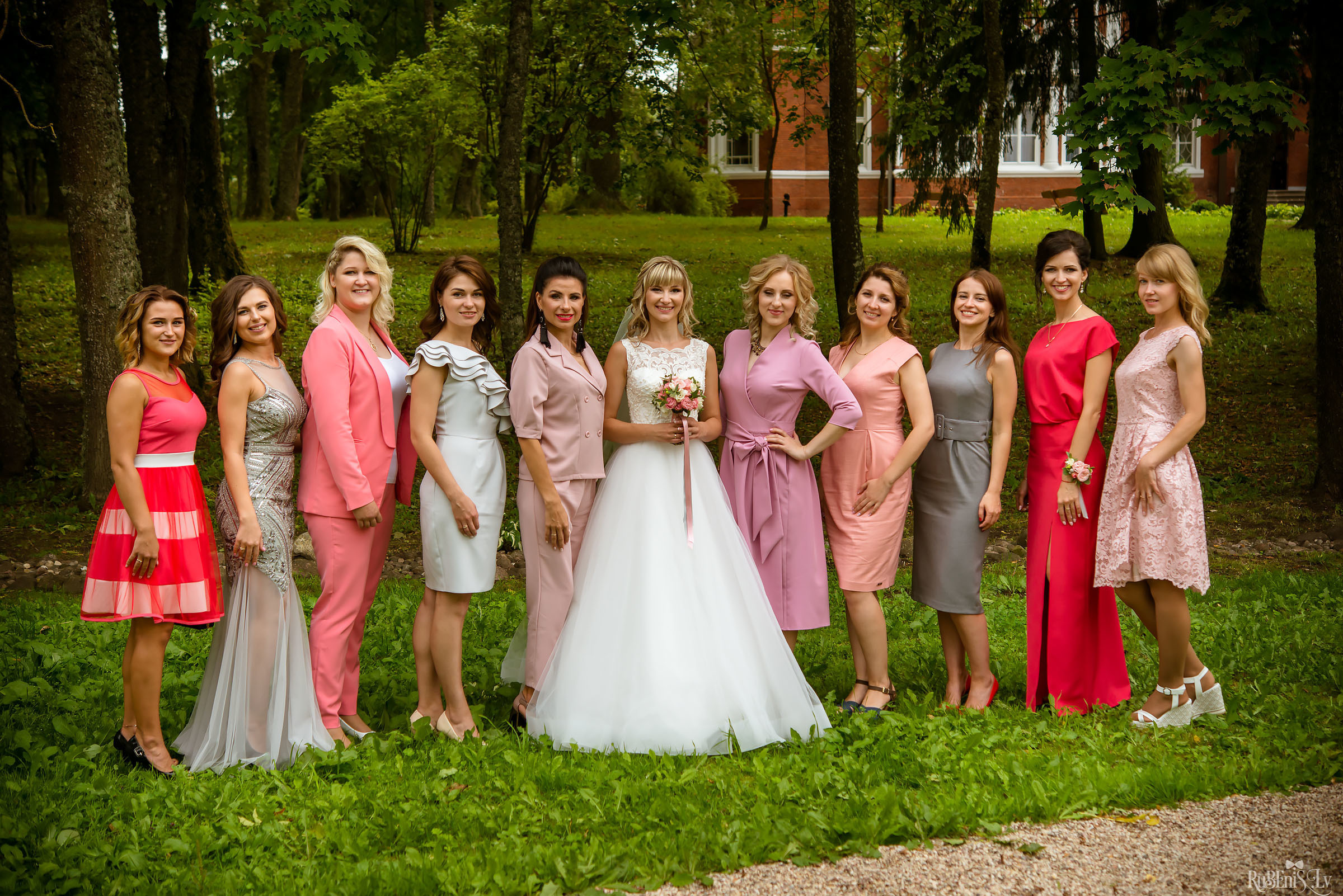 Ольга и Вадим. Фотограф Ромуальд Рубенис и Артемий Сташанс