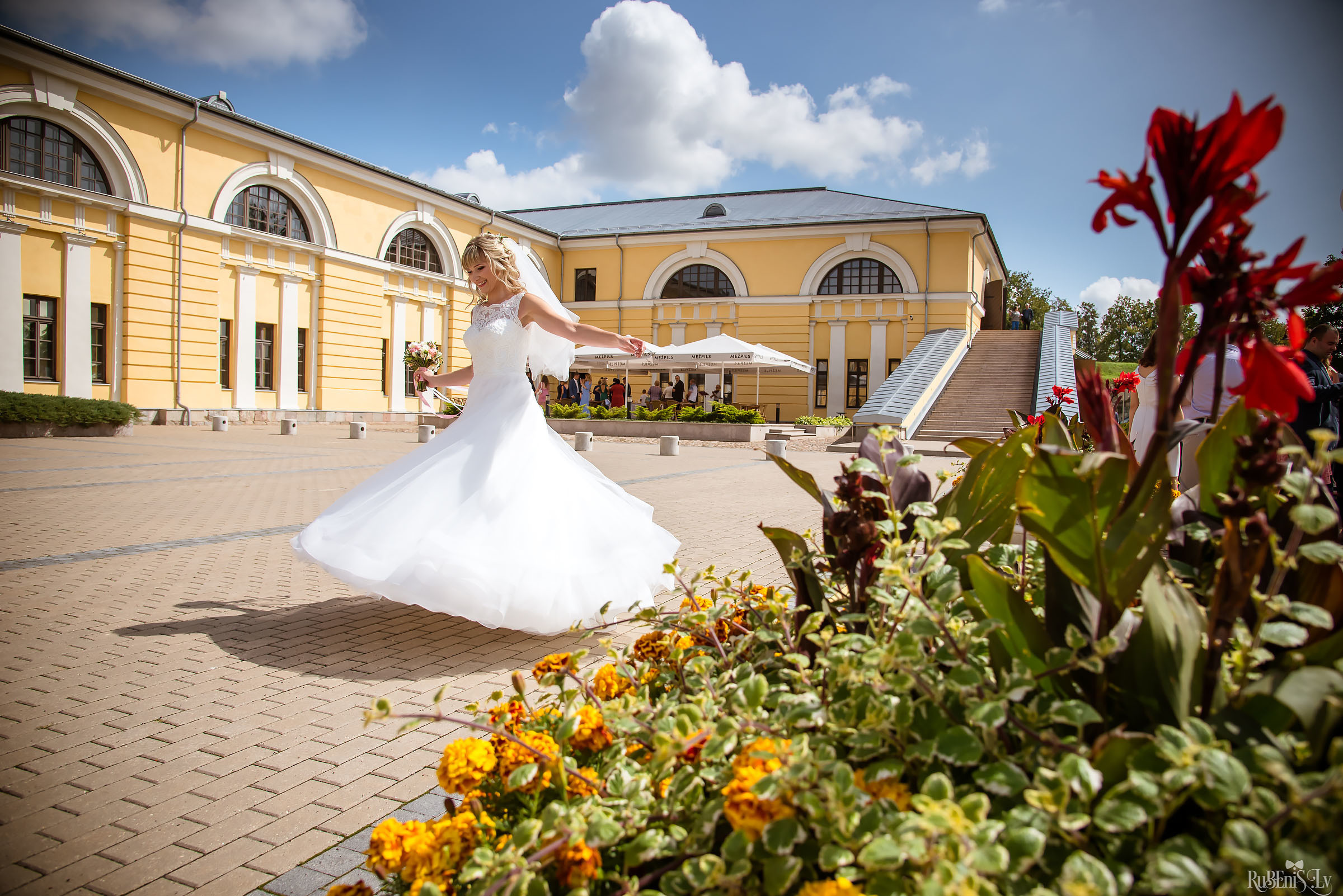 Ольга и Вадим. Фотограф Ромуальд Рубенис и Артемий Сташанс