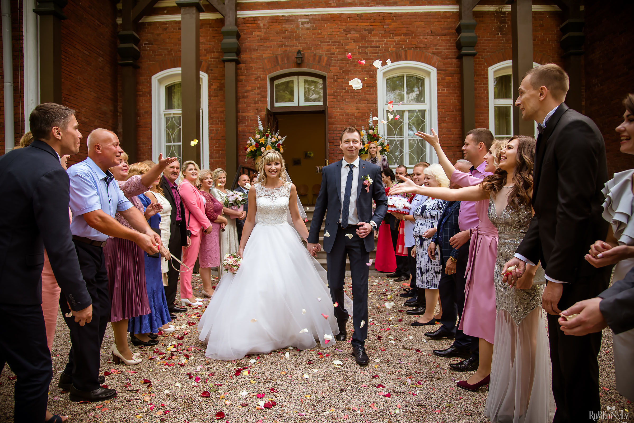 Ольга и Вадим. Фотограф Ромуальд Рубенис и Артемий Сташанс