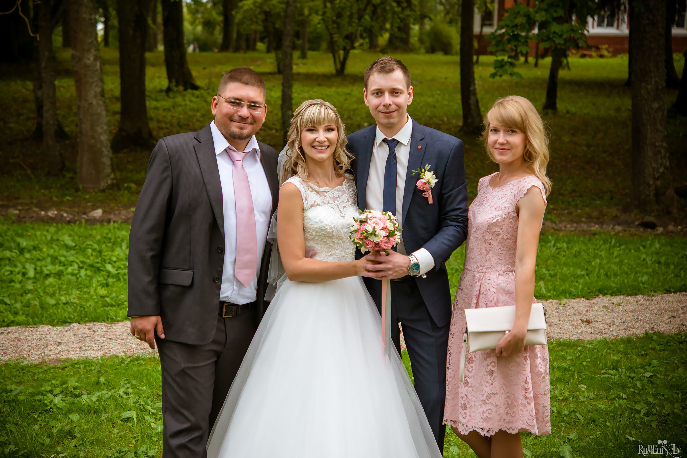 Ольга и Вадим. Фотограф Ромуальд Рубенис и Артемий Сташанс