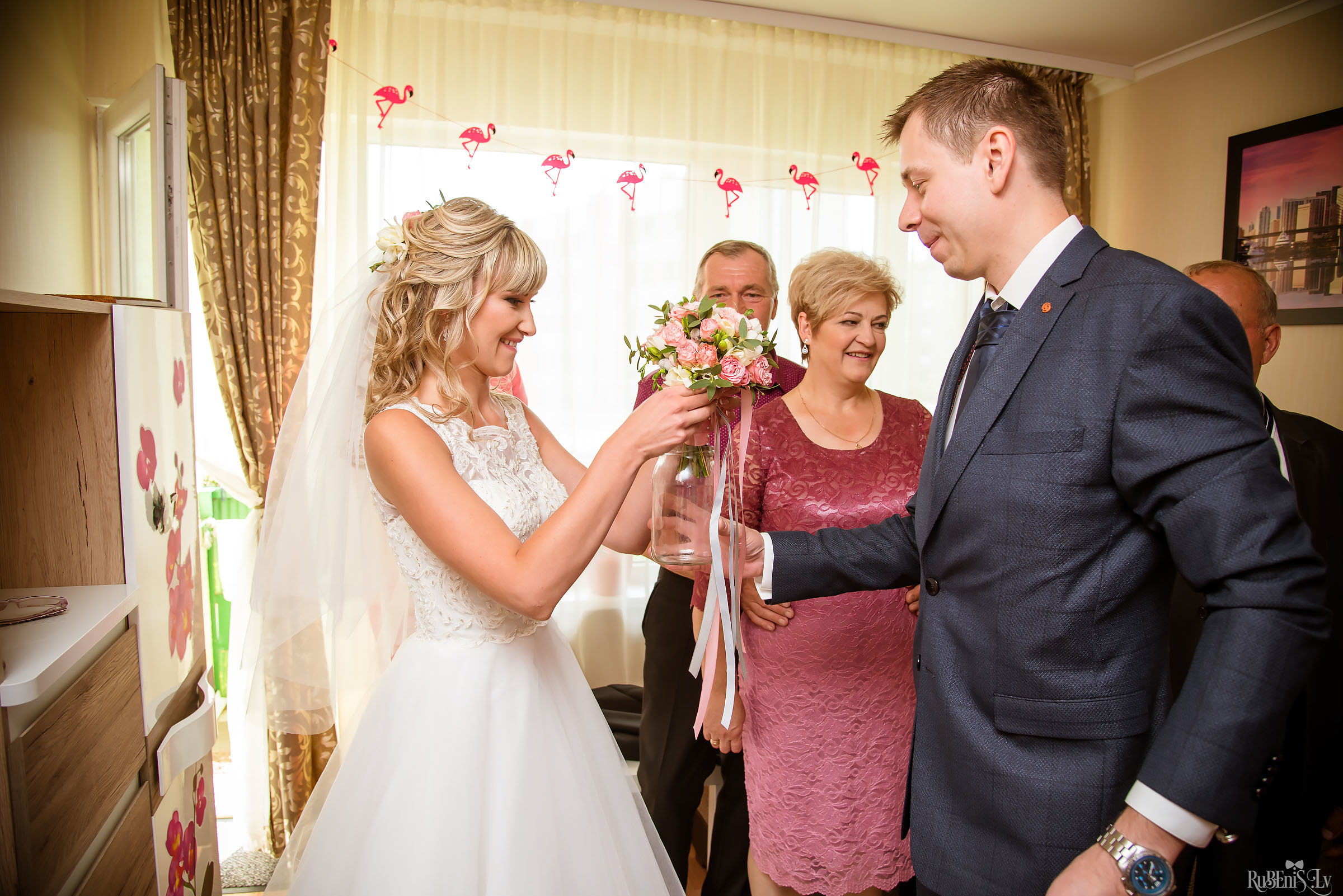 Ольга и Вадим. Фотограф Ромуальд Рубенис и Артемий Сташанс