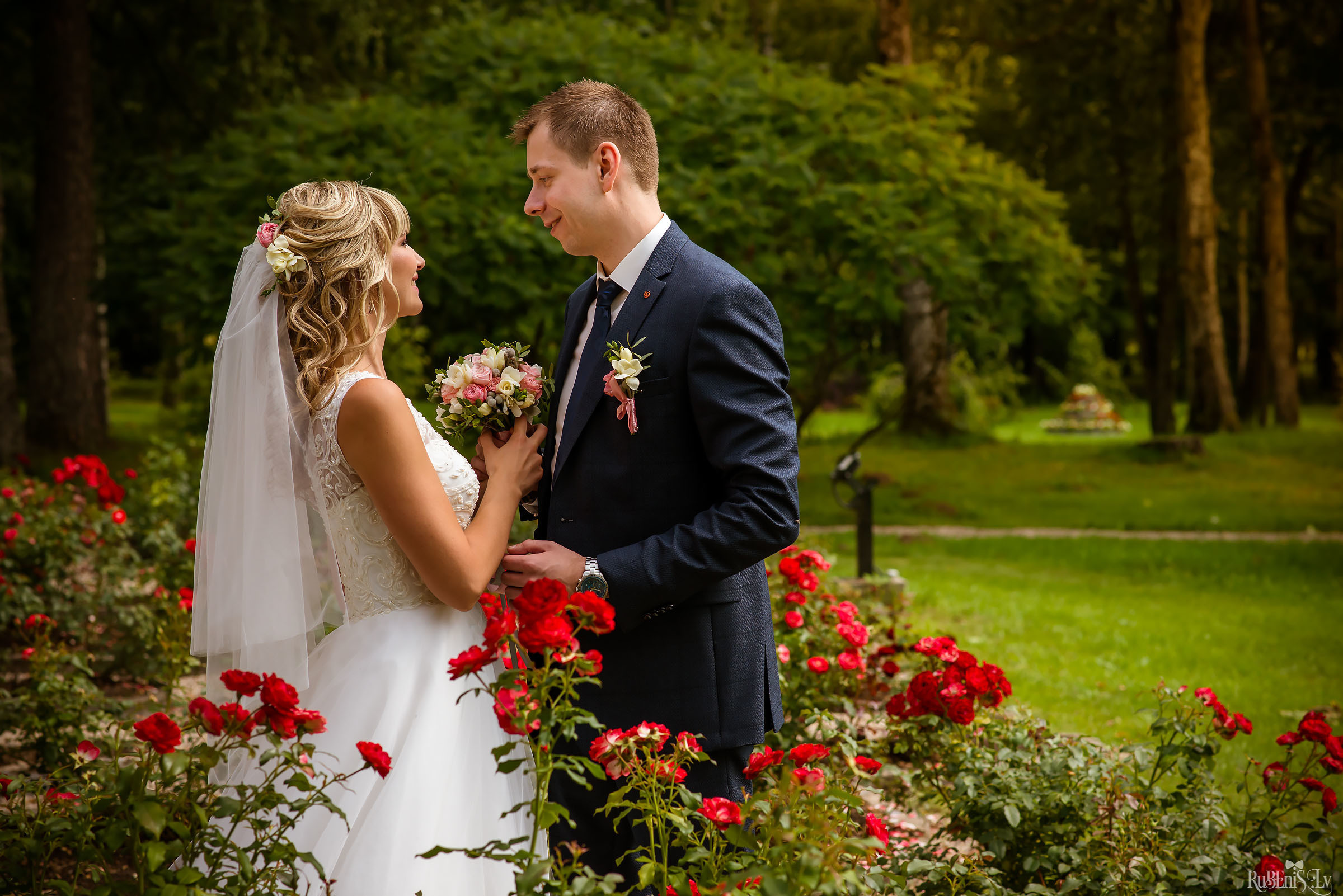 Ольга и Вадим. Фотограф Ромуальд Рубенис и Артемий Сташанс