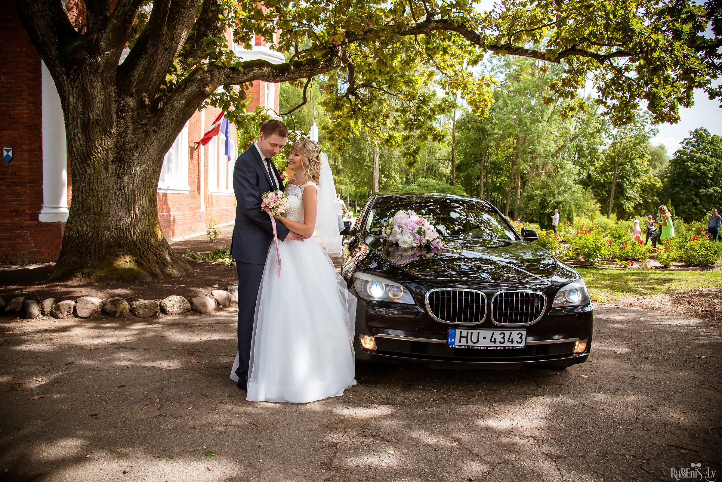 Ольга и Вадим. Фотограф Ромуальд Рубенис и Артемий Сташанс