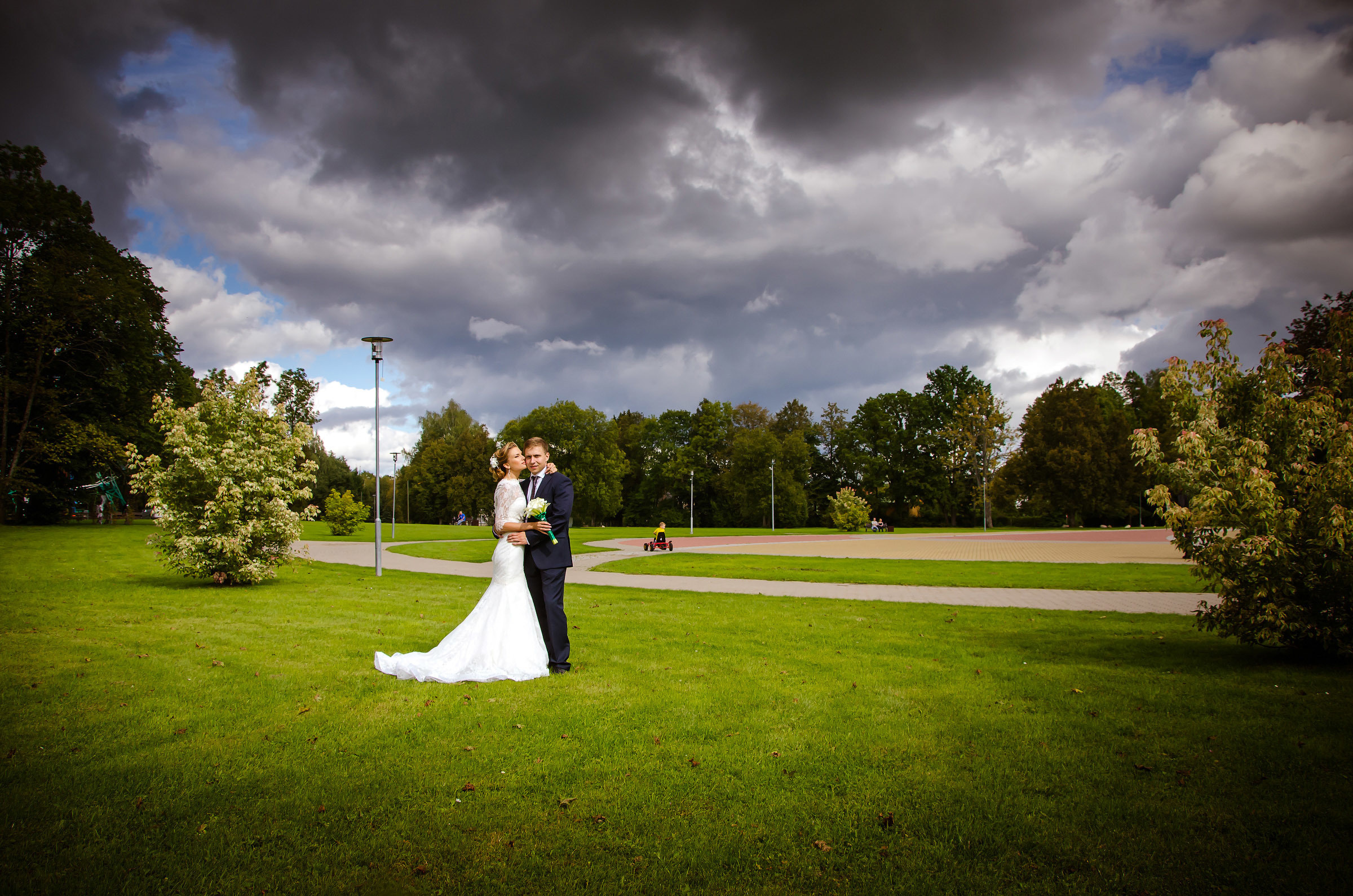 Jekaterina un Nikolajs. Fotogrāfs Romualds Rubenis un Artemijs Stašāns
