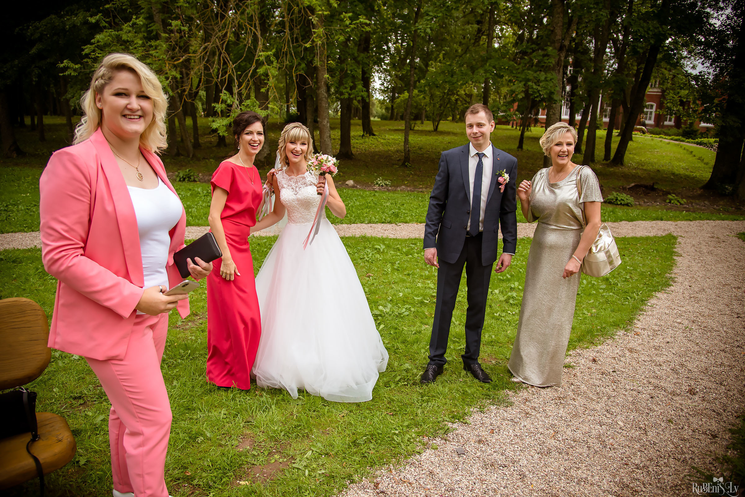 Ольга и Вадим. Фотограф Ромуальд Рубенис и Артемий Сташанс