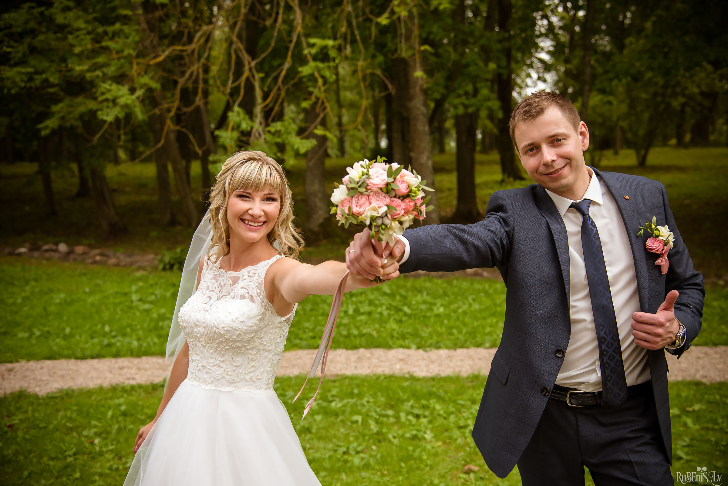 Ольга и Вадим. Фотограф Ромуальд Рубенис и Артемий Сташанс