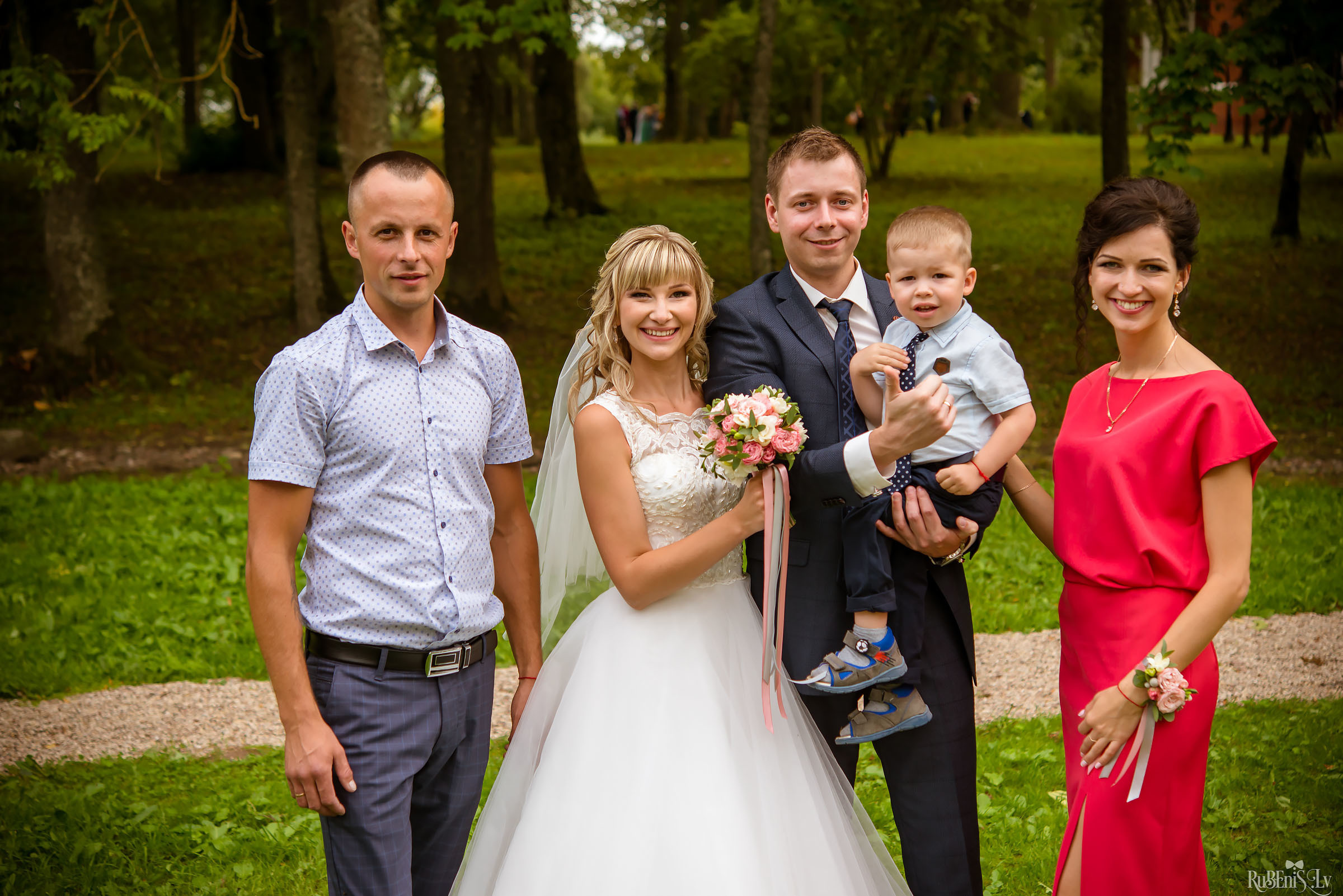 Ольга и Вадим. Фотограф Ромуальд Рубенис и Артемий Сташанс