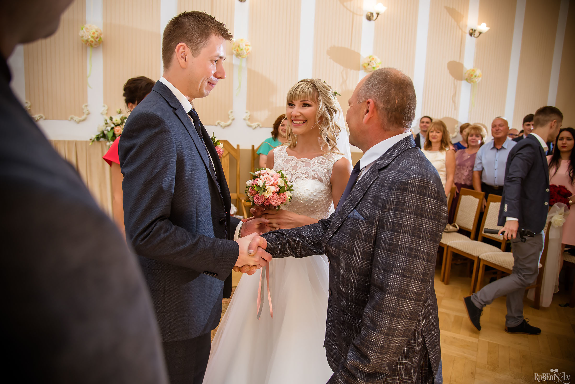 Ольга и Вадим. Фотограф Ромуальд Рубенис и Артемий Сташанс