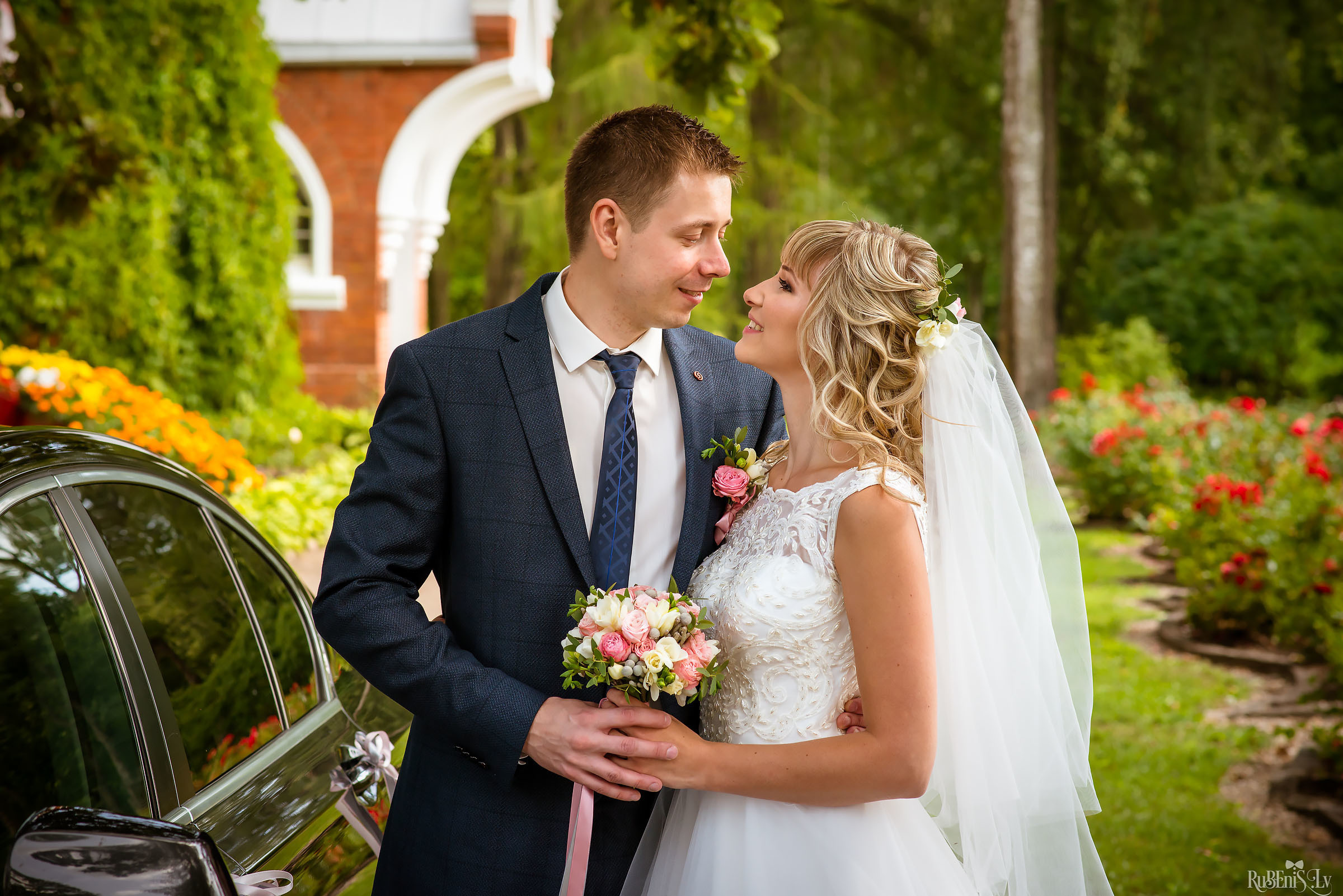 Ольга и Вадим. Фотограф Ромуальд Рубенис и Артемий Сташанс