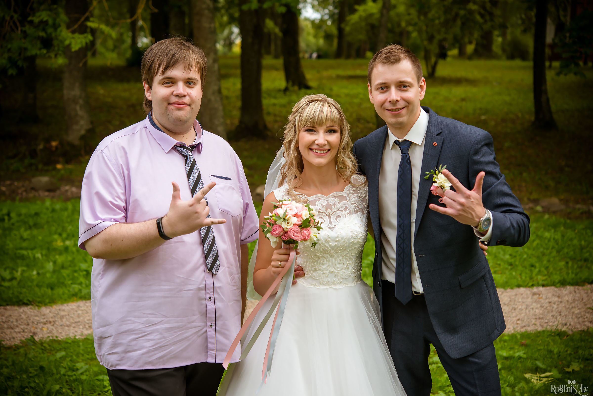 Ольга и Вадим. Фотограф Ромуальд Рубенис и Артемий Сташанс