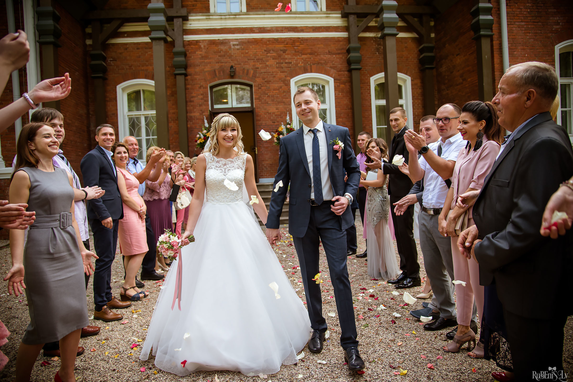 Ольга и Вадим. Фотограф Ромуальд Рубенис и Артемий Сташанс