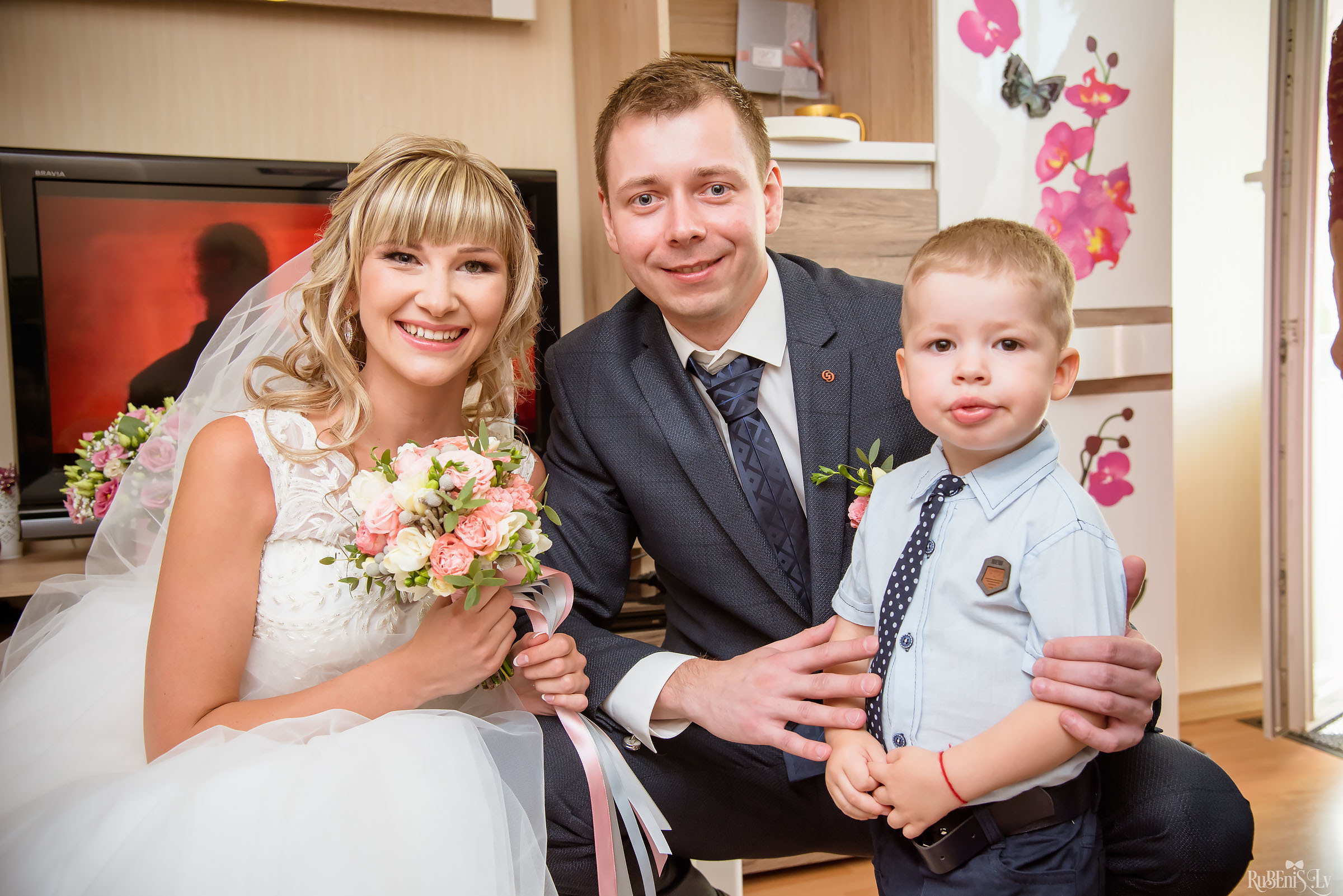 Ольга и Вадим. Фотограф Ромуальд Рубенис и Артемий Сташанс