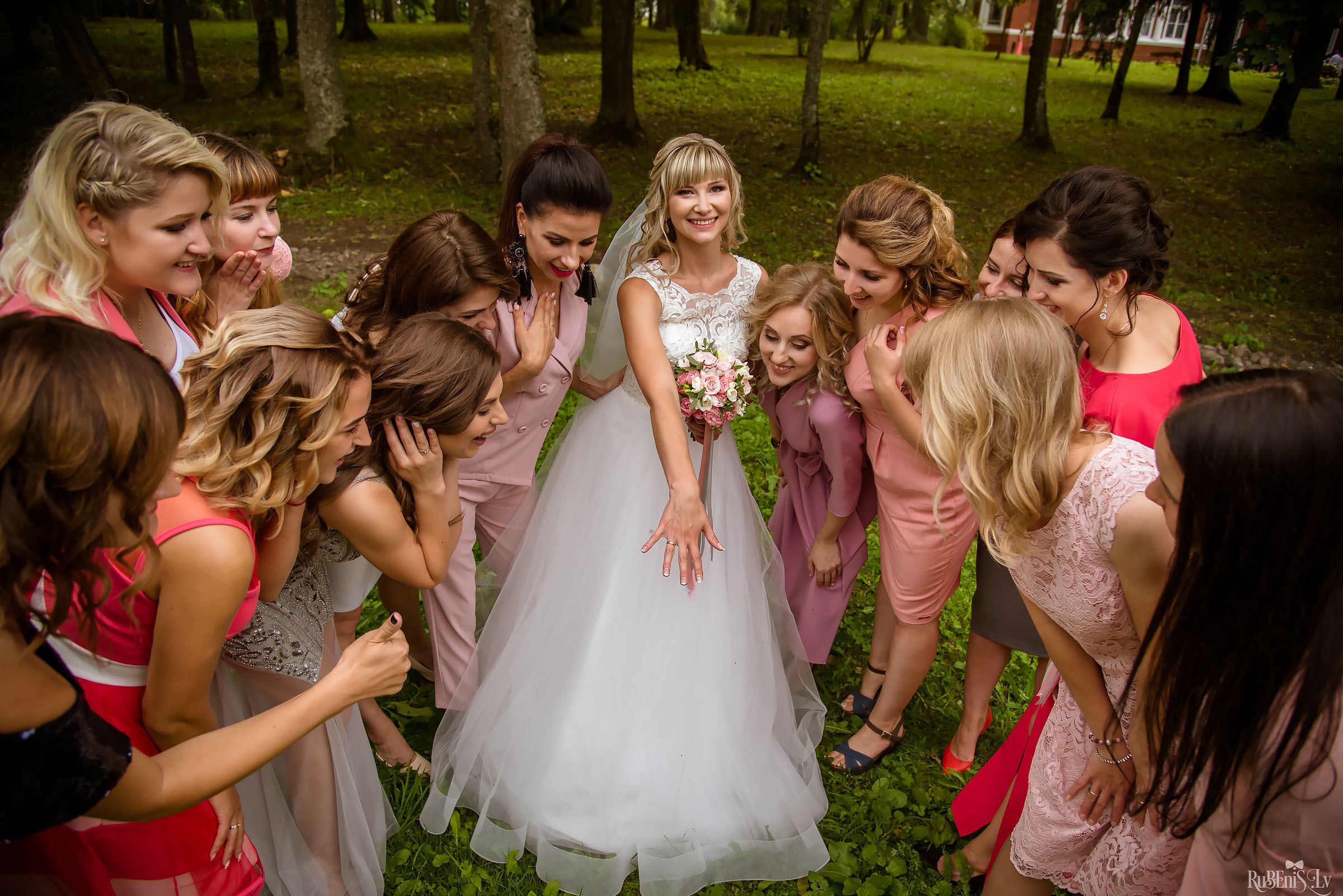 Ольга и Вадим. Фотограф Ромуальд Рубенис и Артемий Сташанс