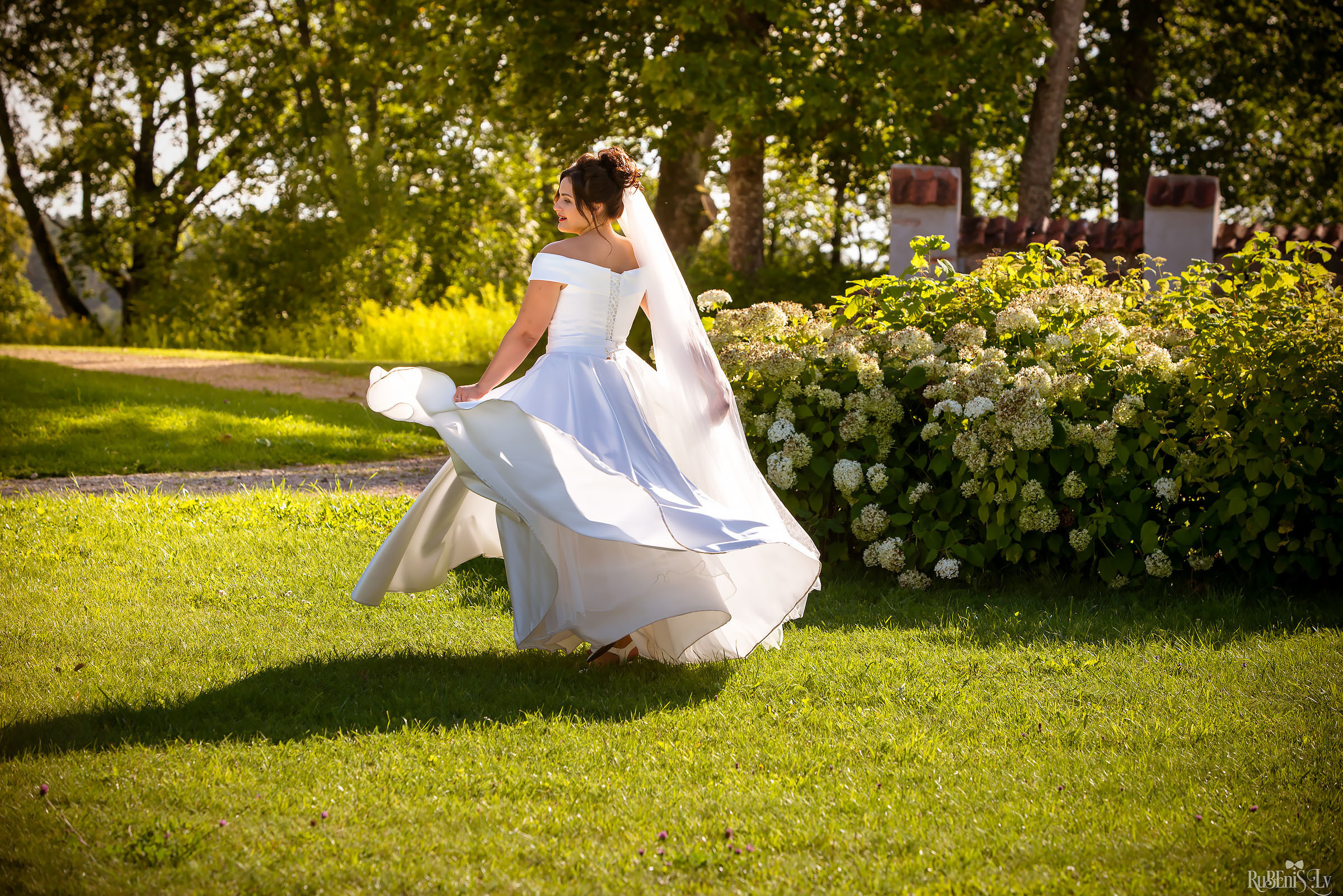 Veronika un Ivars. Fotogrāfs Romualds Rubenis un Artemijs Stašāns