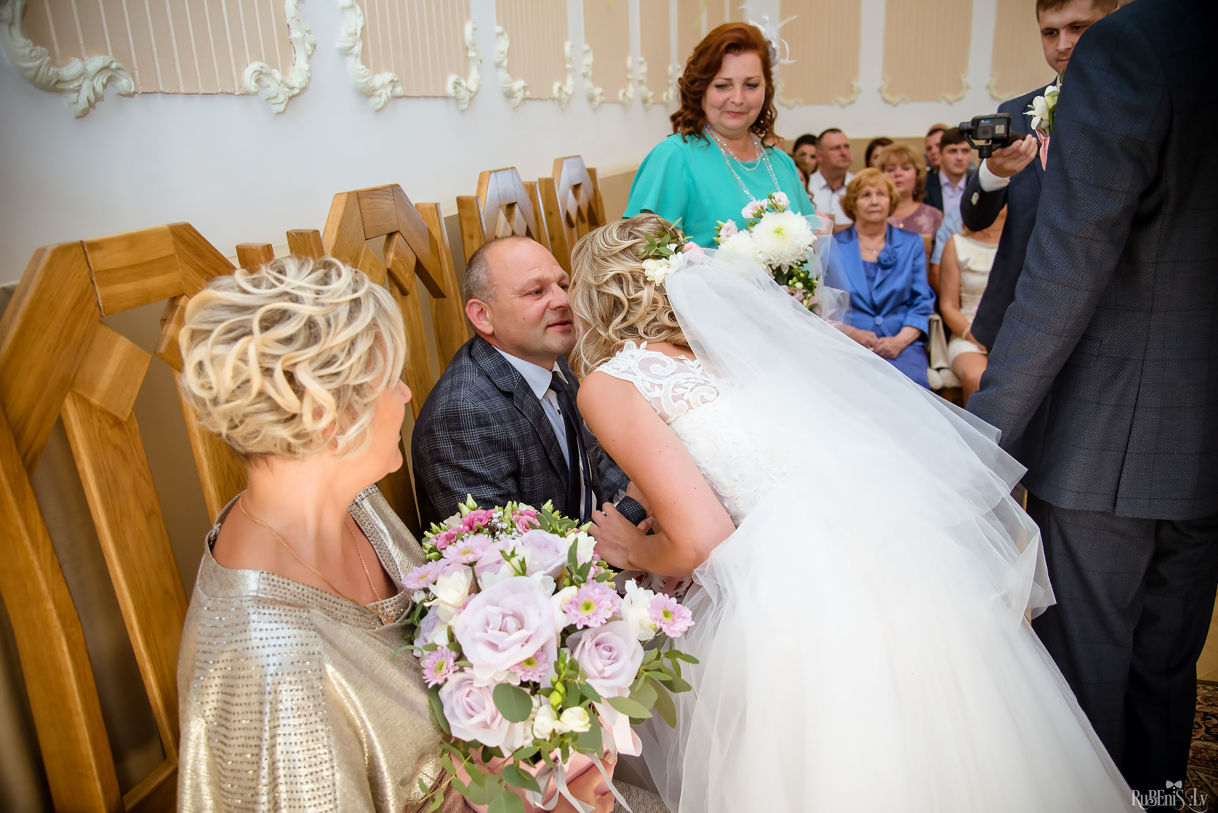 Ольга и Вадим. Фотограф Ромуальд Рубенис и Артемий Сташанс