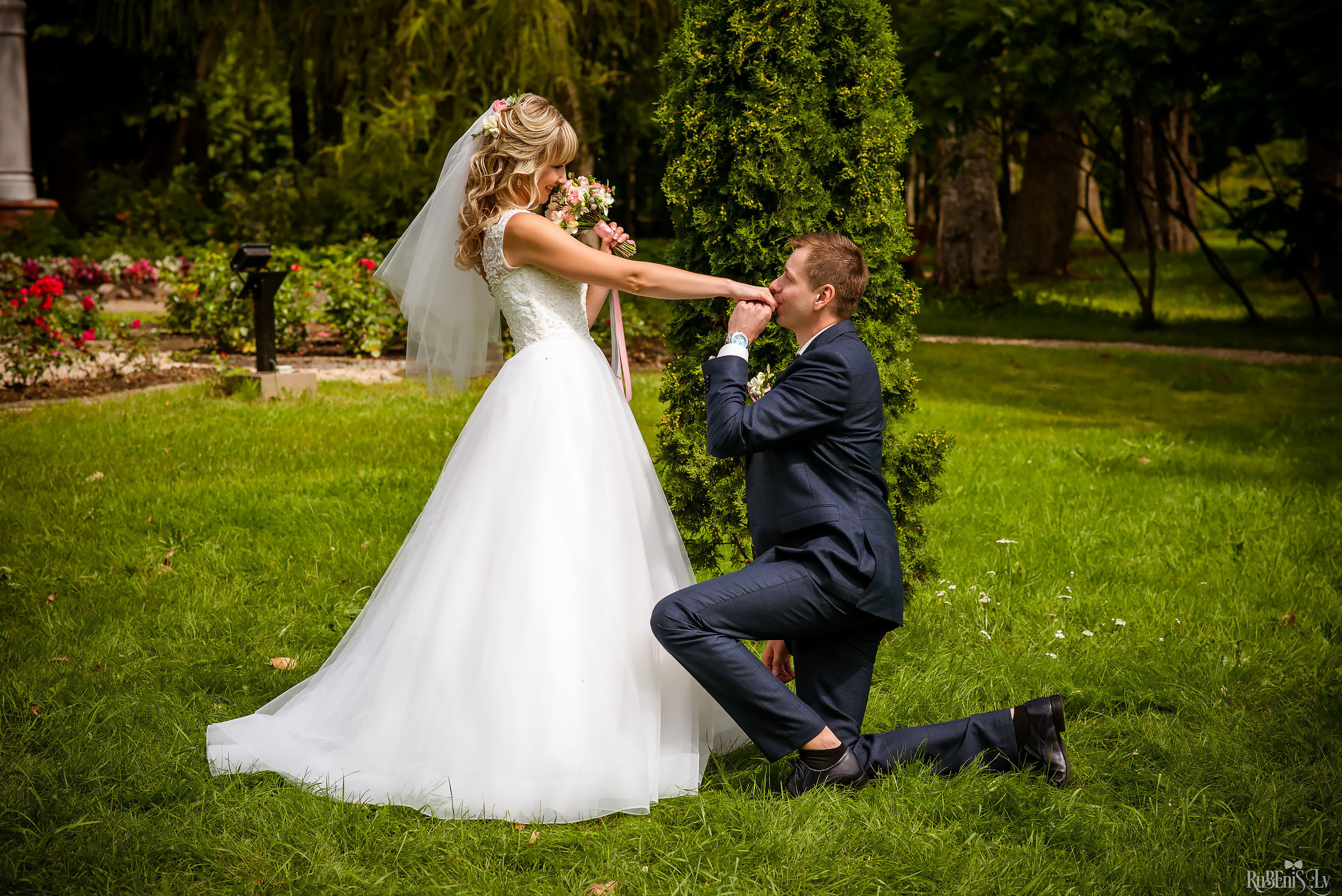 Vadims un Olga. Fotogrāfs Romualds Rubenis un Artemijs Stašāns