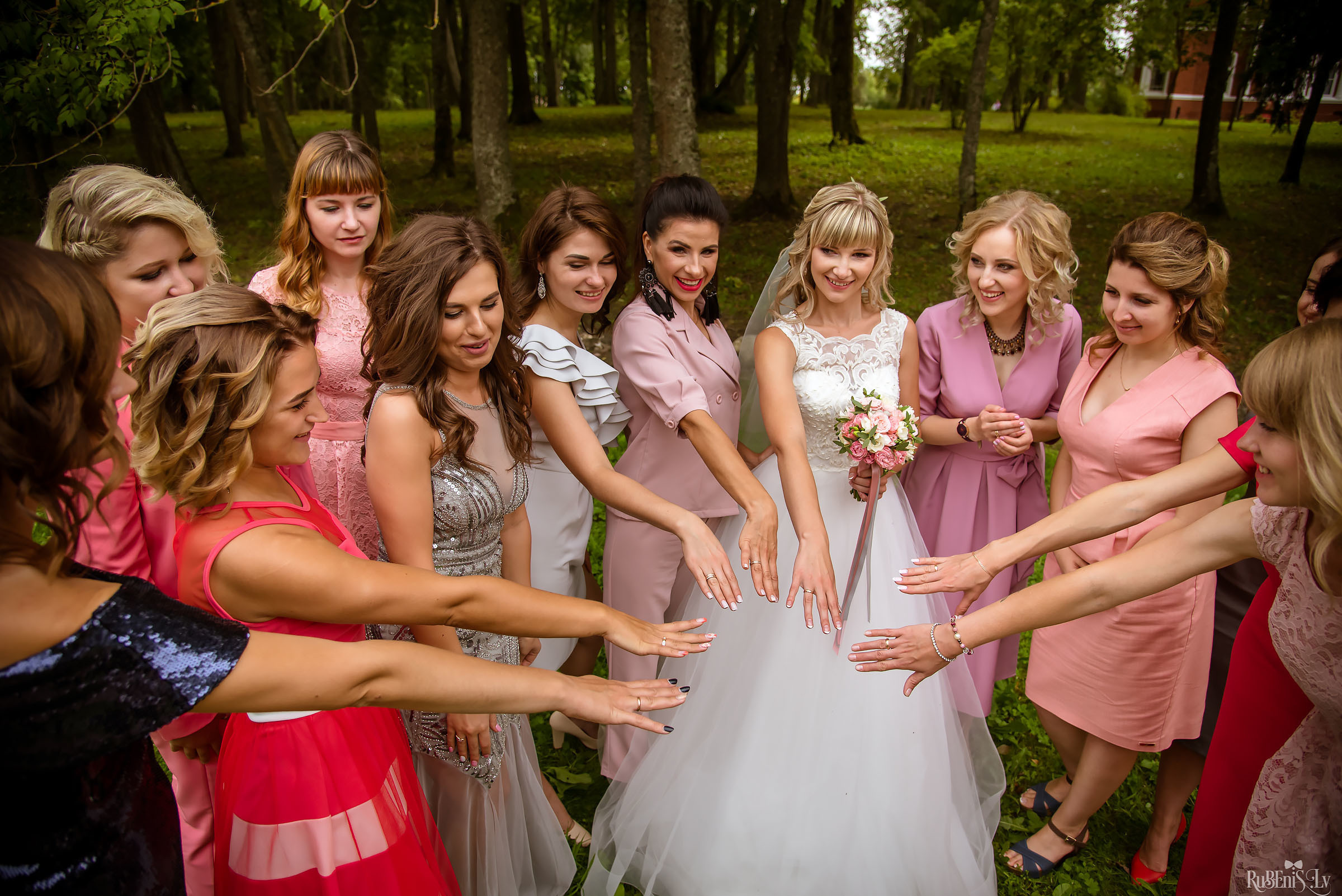 Ольга и Вадим. Фотограф Ромуальд Рубенис и Артемий Сташанс