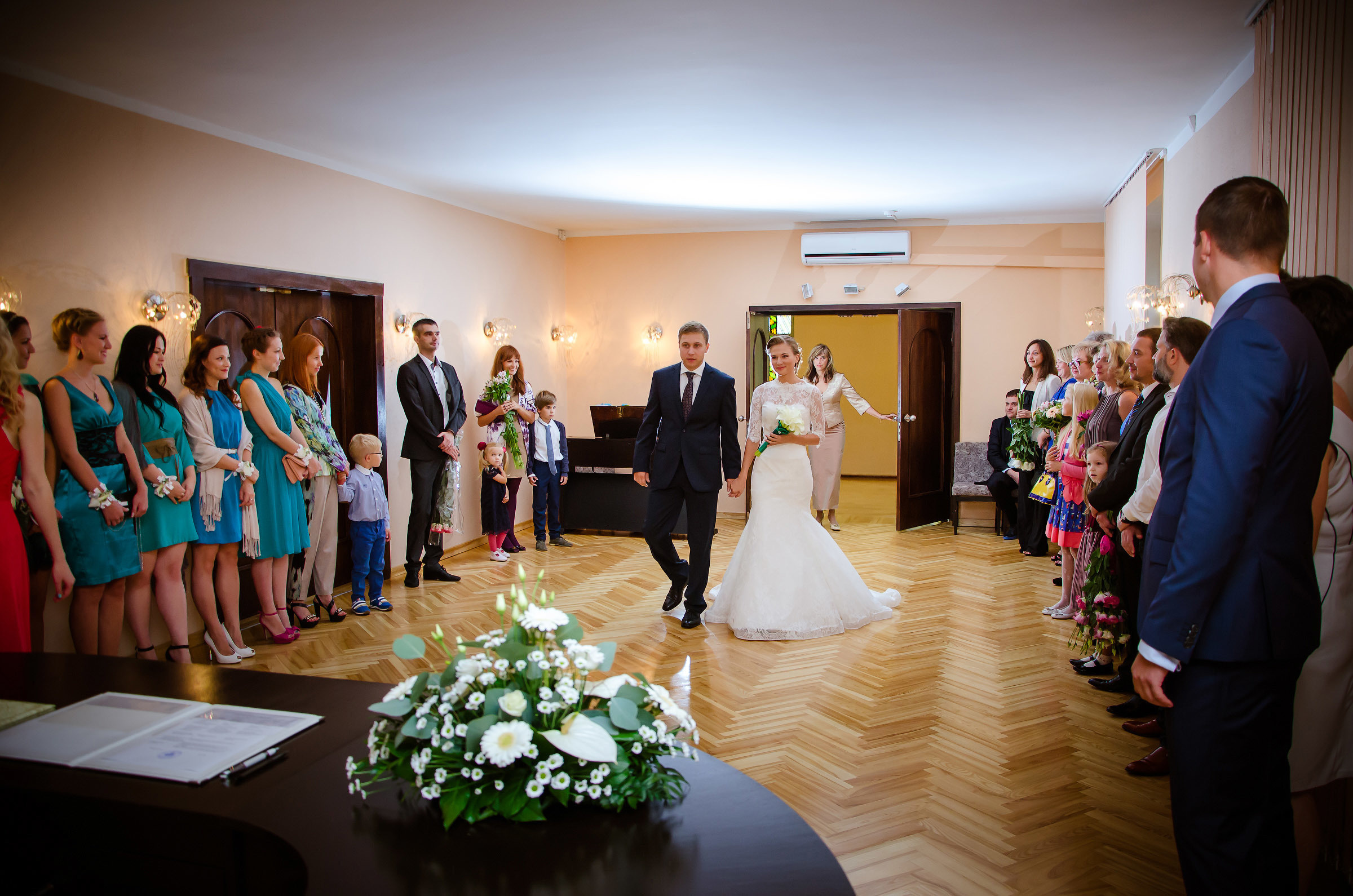 Jekaterina un Nikolajs. Fotogrāfs Romualds Rubenis un Artemijs Stašāns