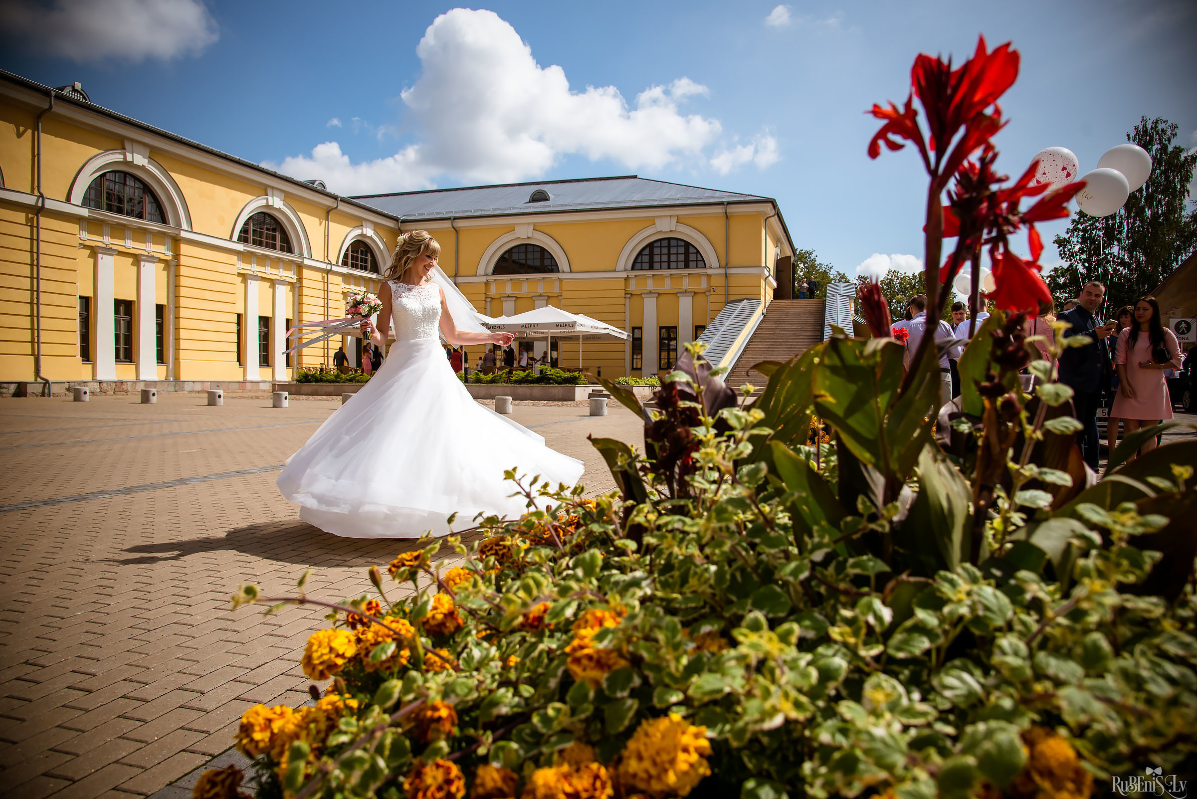 Vadims un Olga. Fotogrāfs Romualds Rubenis un Artemijs Stašāns