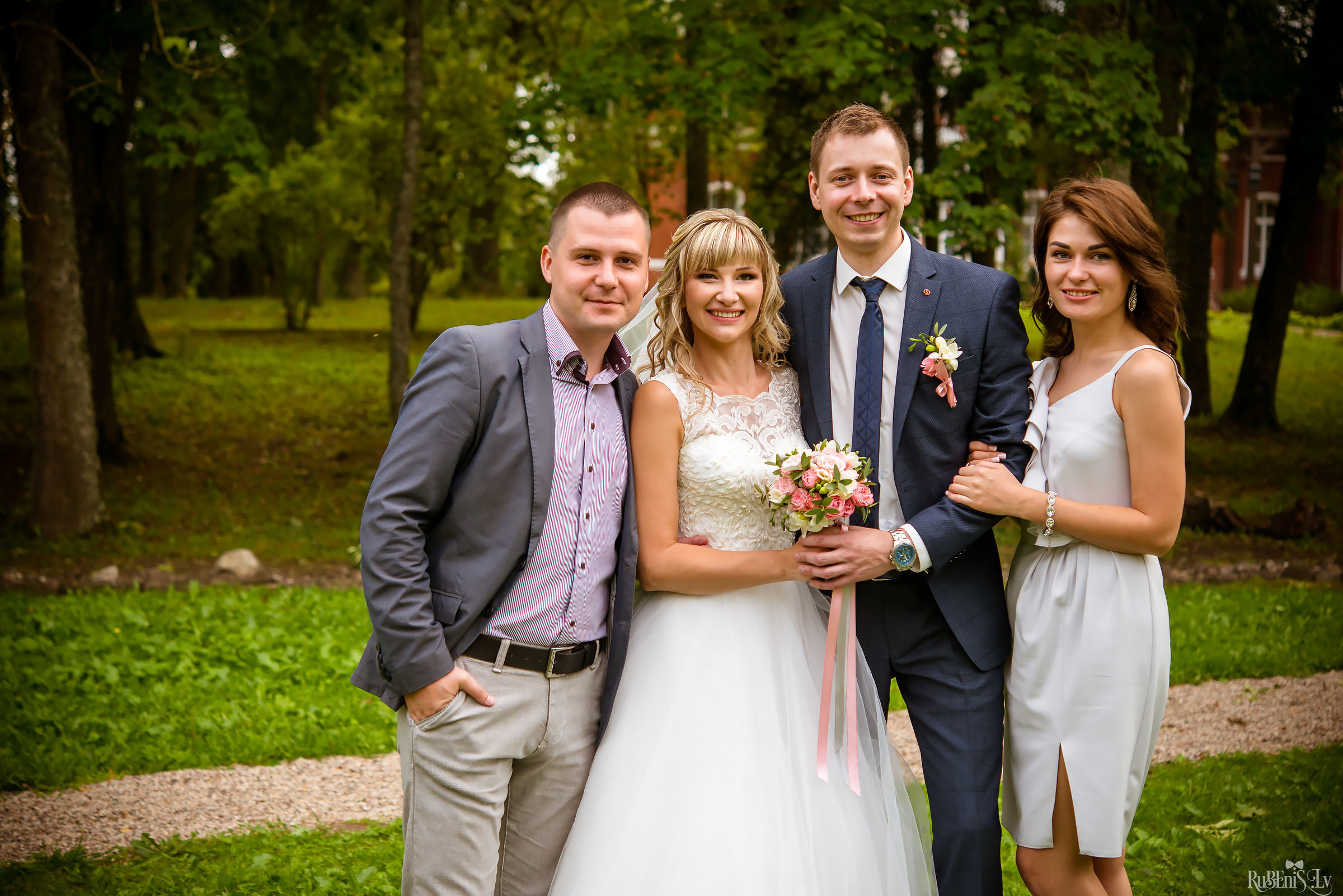 Ольга и Вадим. Фотограф Ромуальд Рубенис и Артемий Сташанс