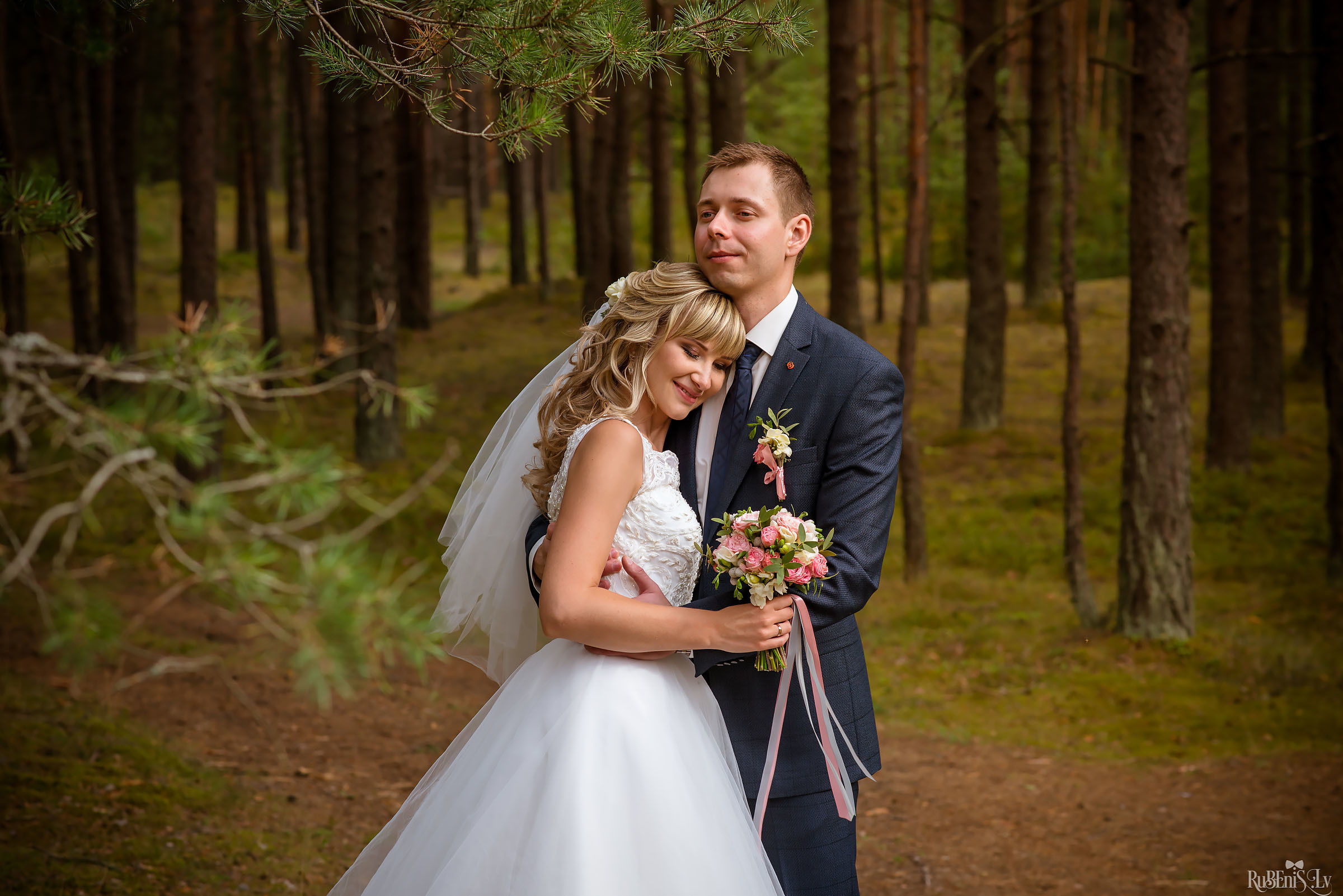 Vadims un Olga. Fotogrāfs Romualds Rubenis un Artemijs Stašāns