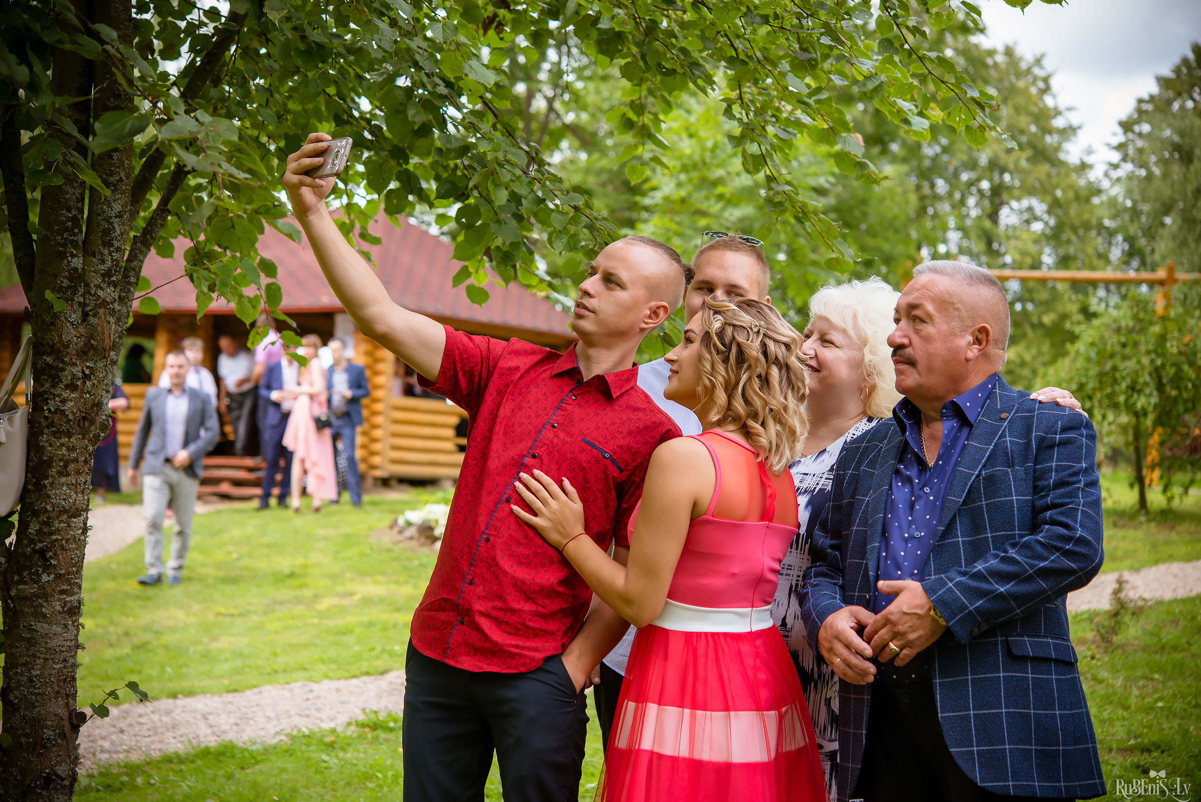 Ольга и Вадим. Фотограф Ромуальд Рубенис и Артемий Сташанс