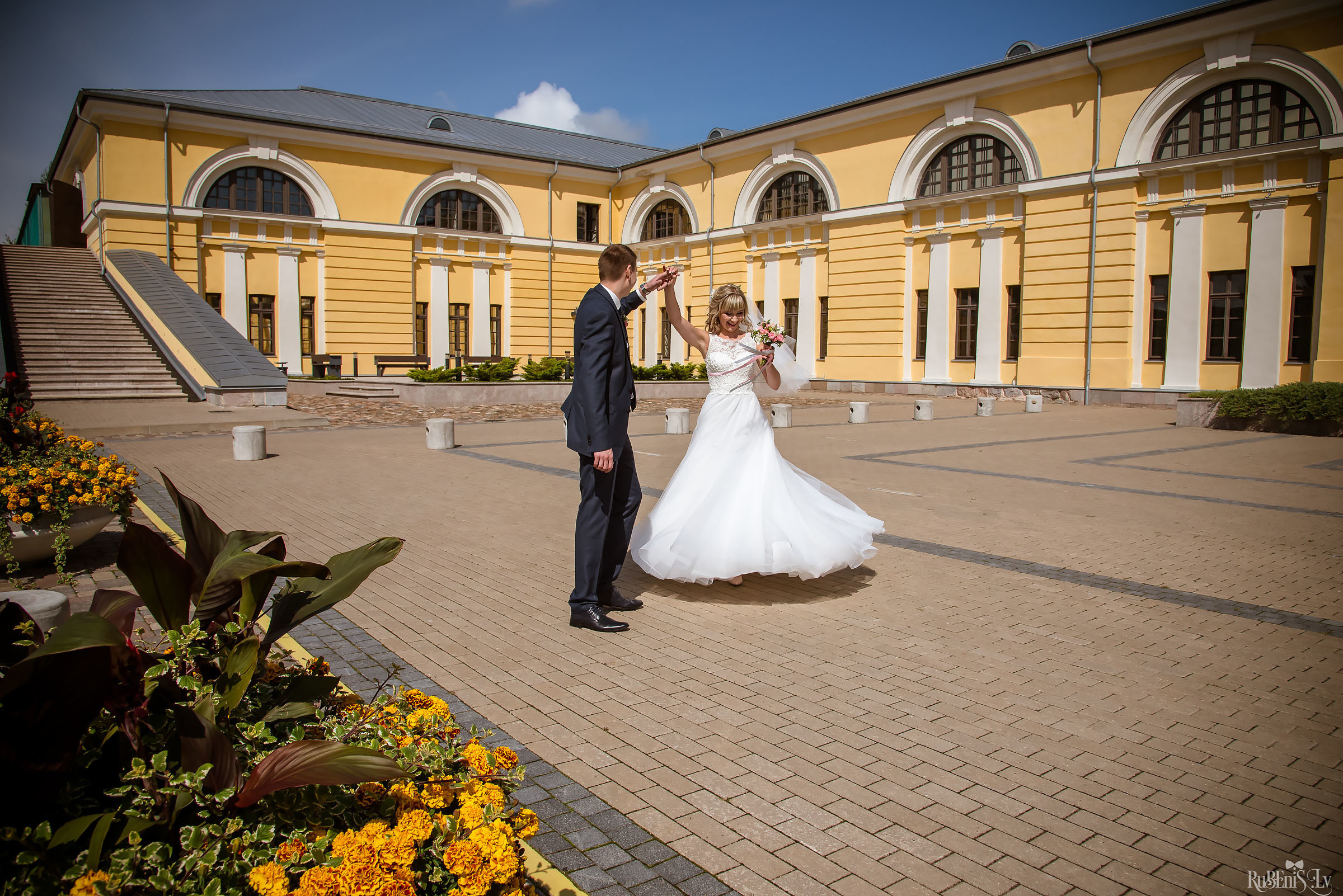 Ольга и Вадим. Фотограф Ромуальд Рубенис и Артемий Сташанс