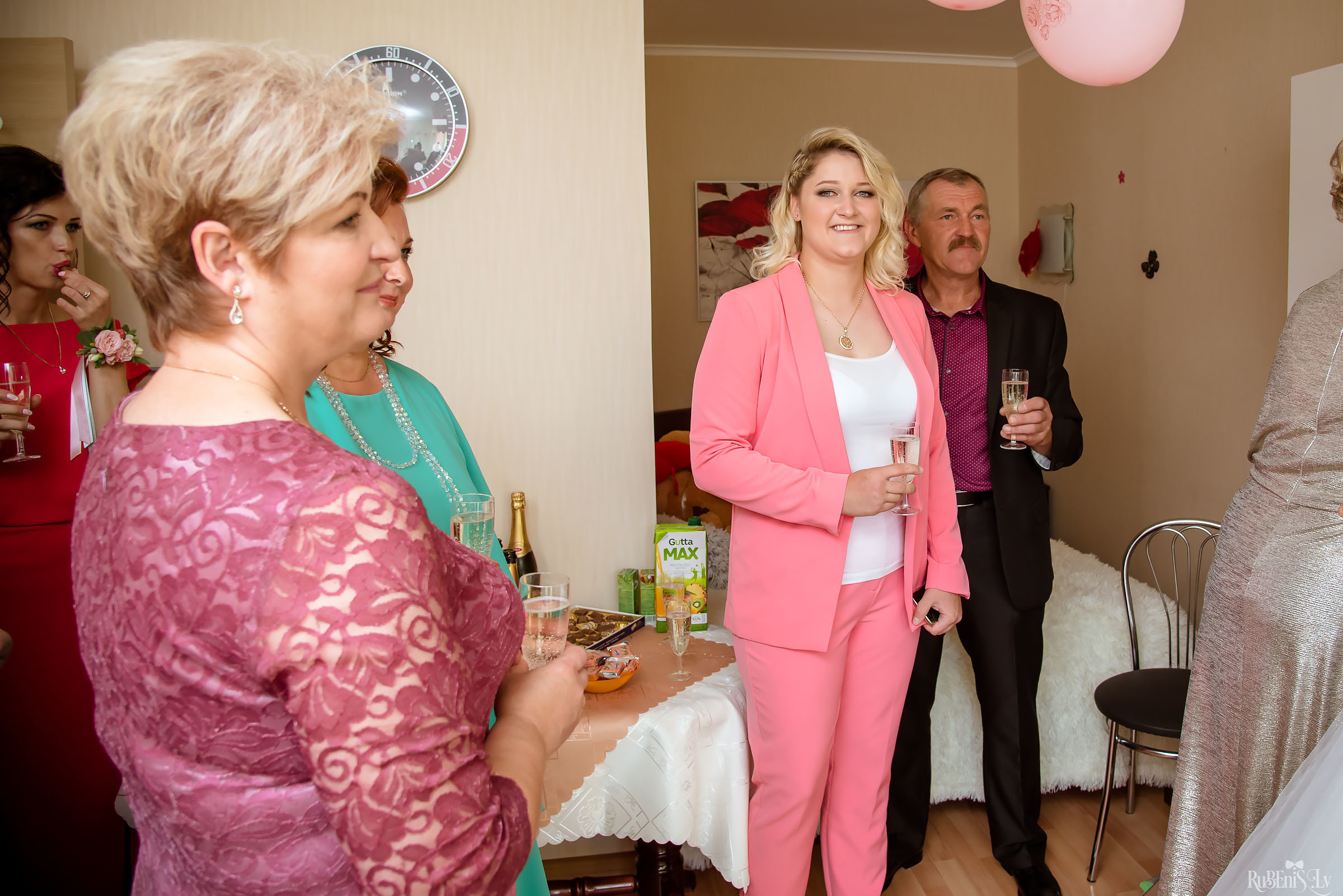 Ольга и Вадим. Фотограф Ромуальд Рубенис и Артемий Сташанс