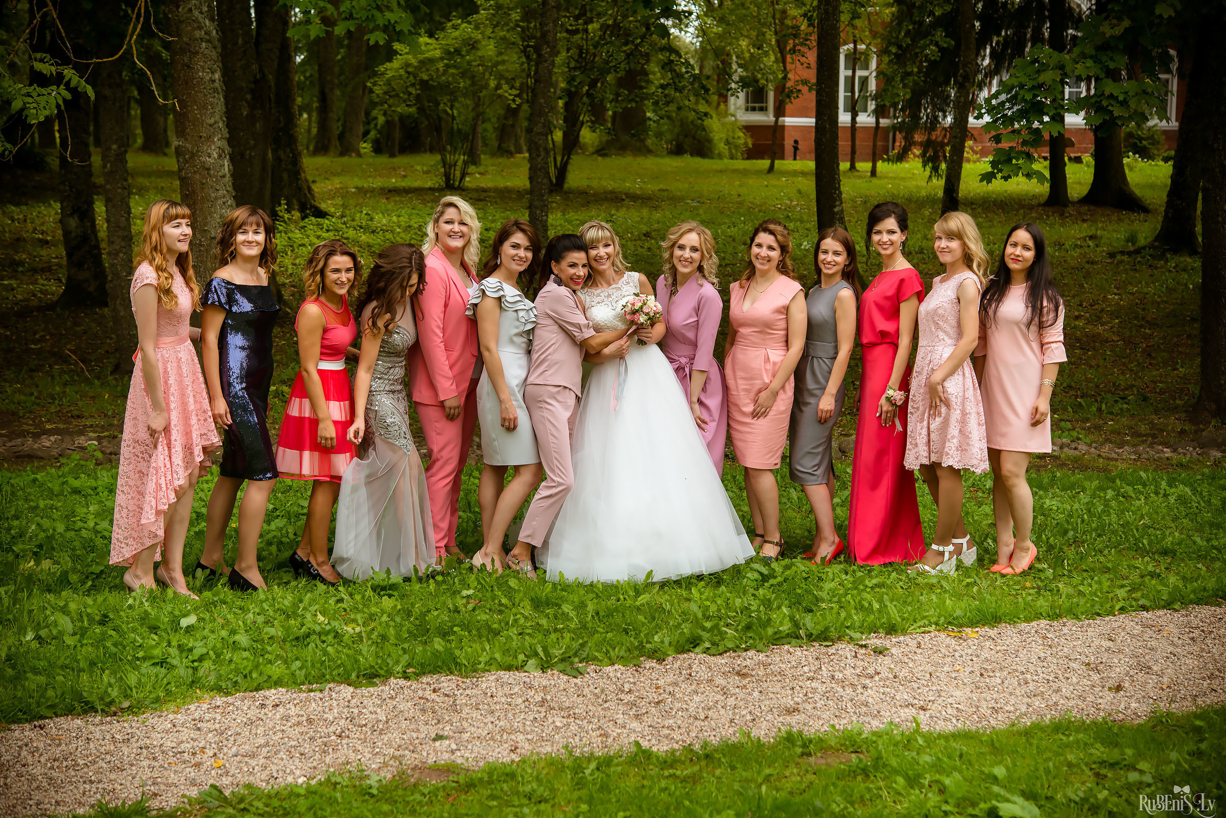 Ольга и Вадим. Фотограф Ромуальд Рубенис и Артемий Сташанс