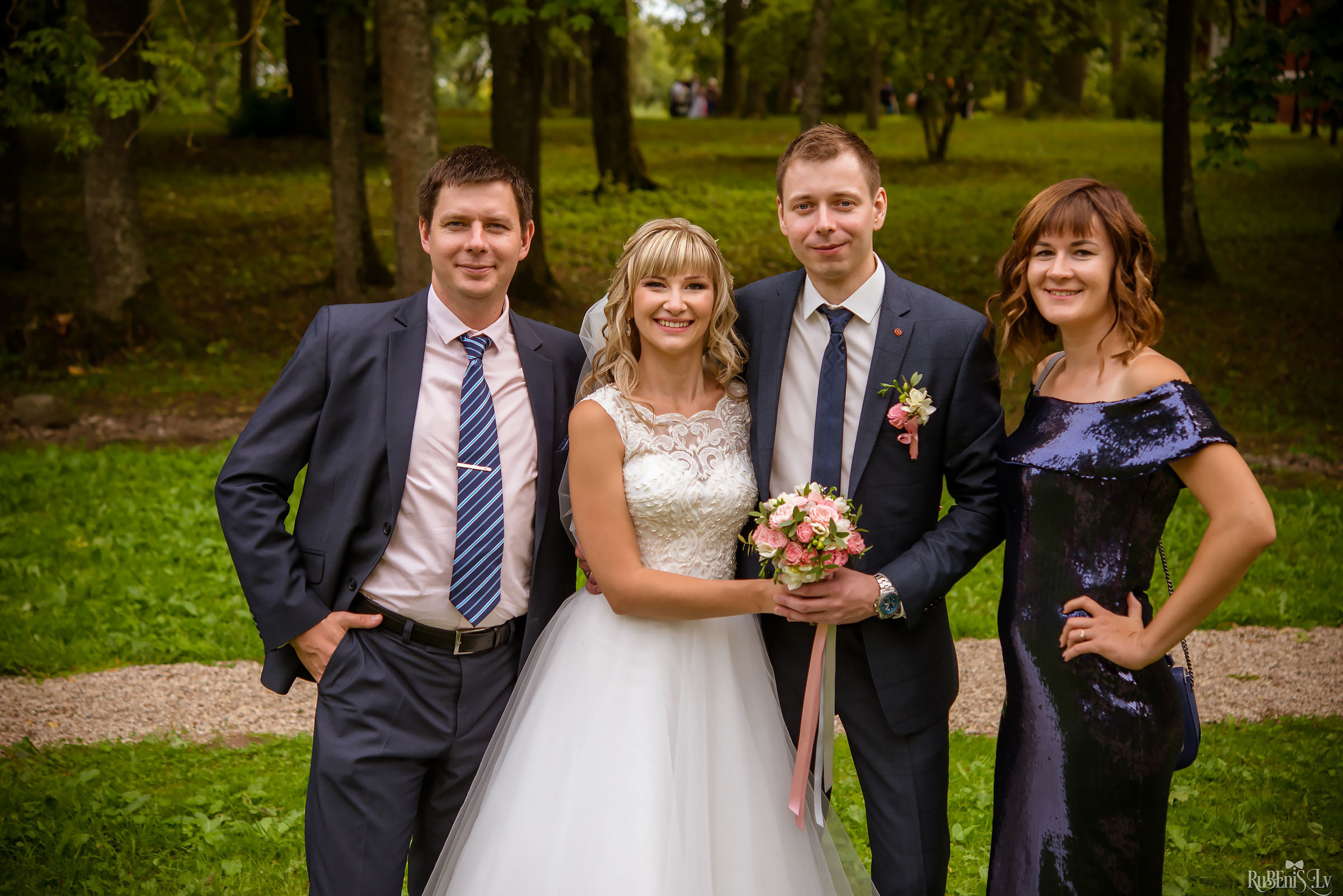 Ольга и Вадим. Фотограф Ромуальд Рубенис и Артемий Сташанс