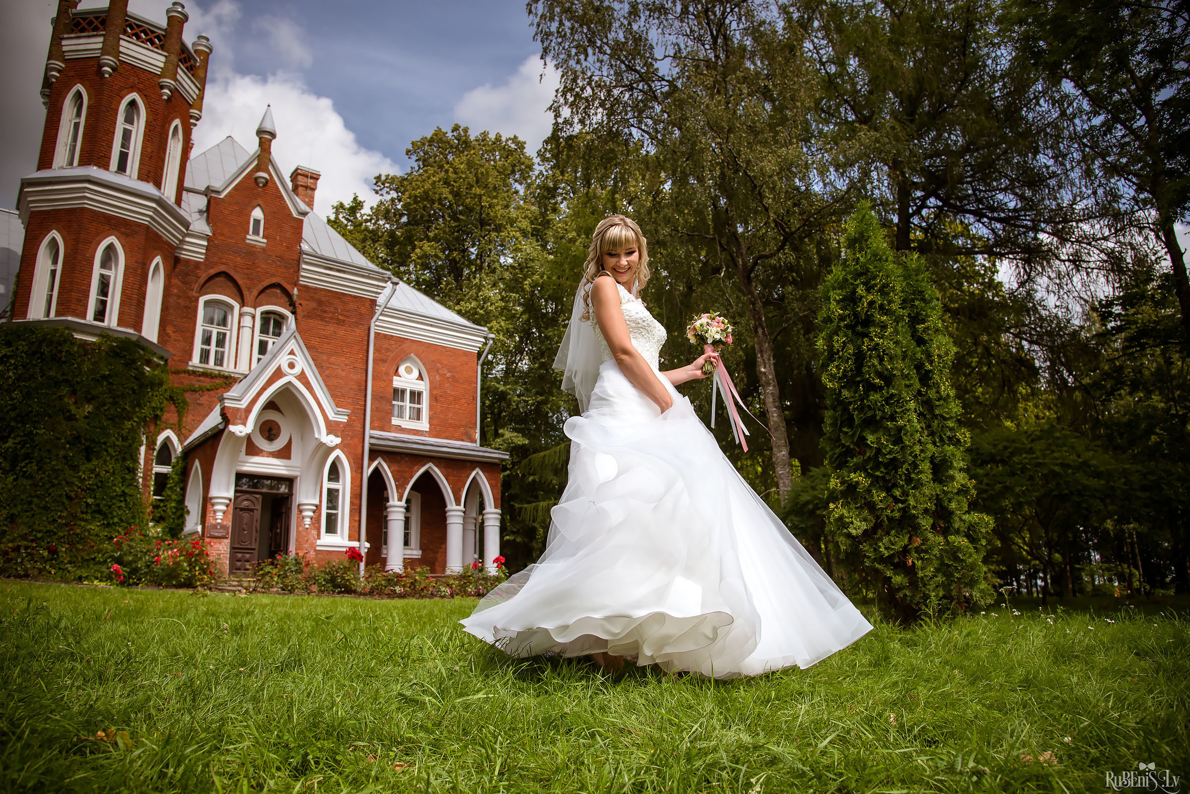 Ольга и Вадим. Фотограф Ромуальд Рубенис и Артемий Сташанс