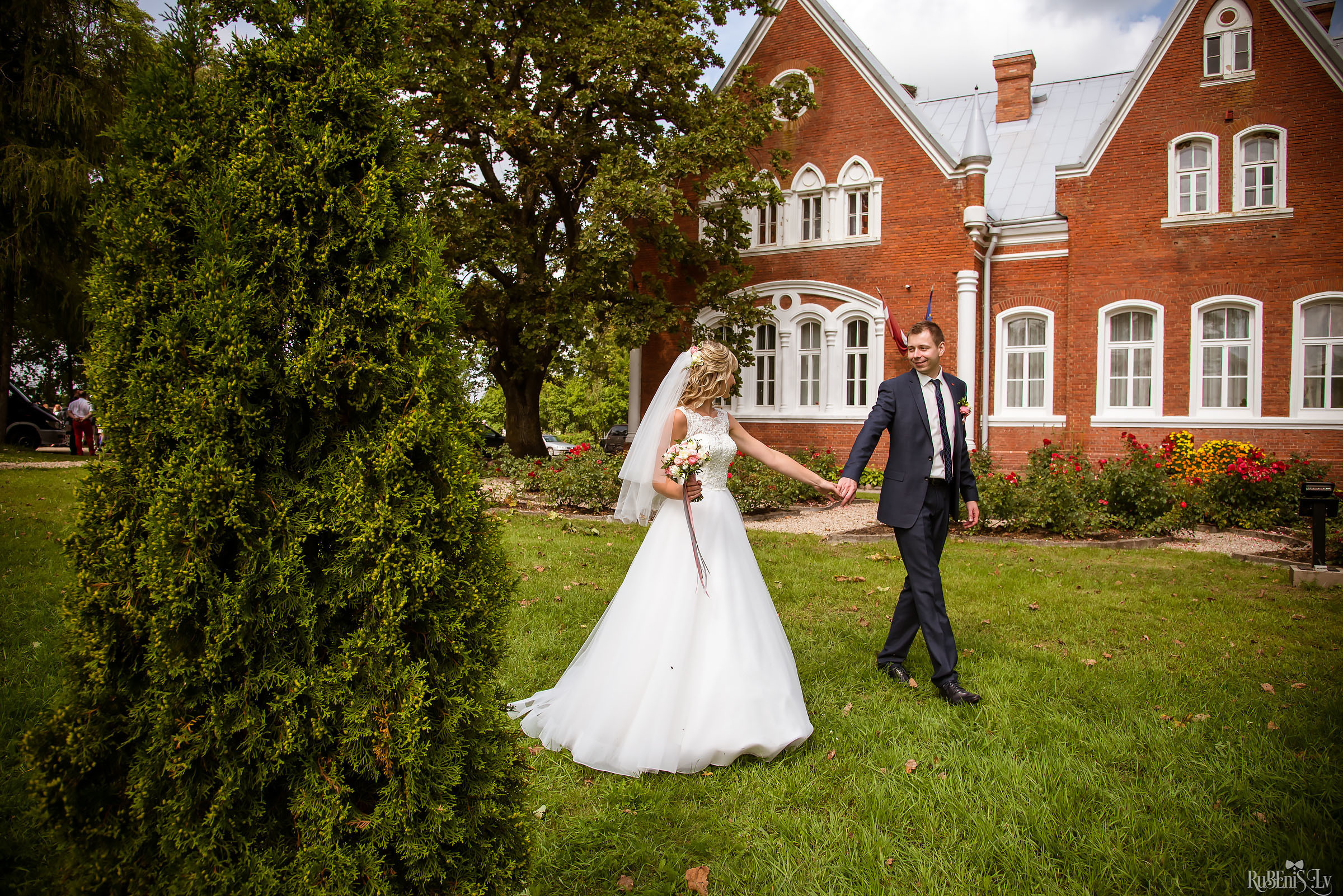 Ольга и Вадим. Фотограф Ромуальд Рубенис и Артемий Сташанс