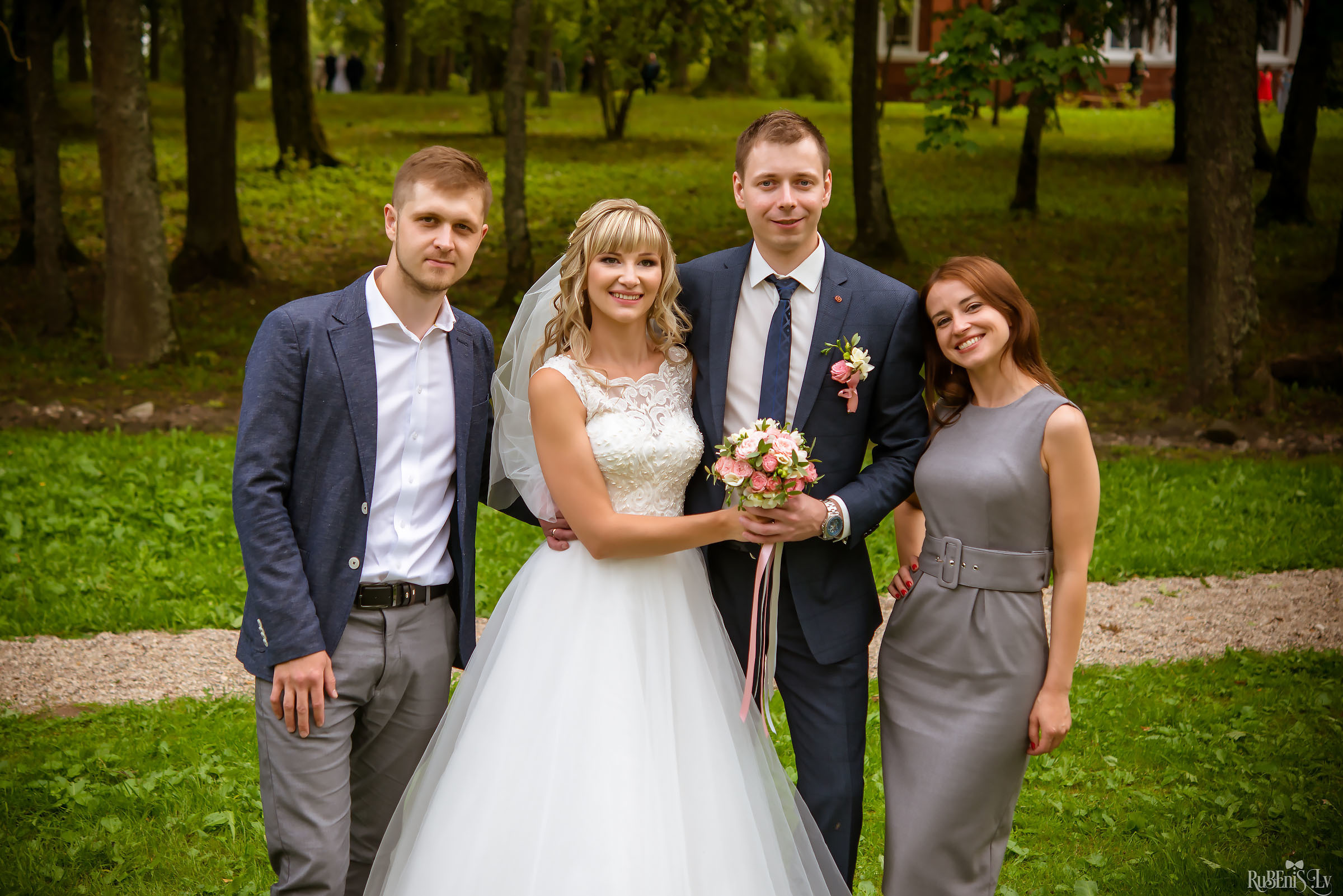 Ольга и Вадим. Фотограф Ромуальд Рубенис и Артемий Сташанс