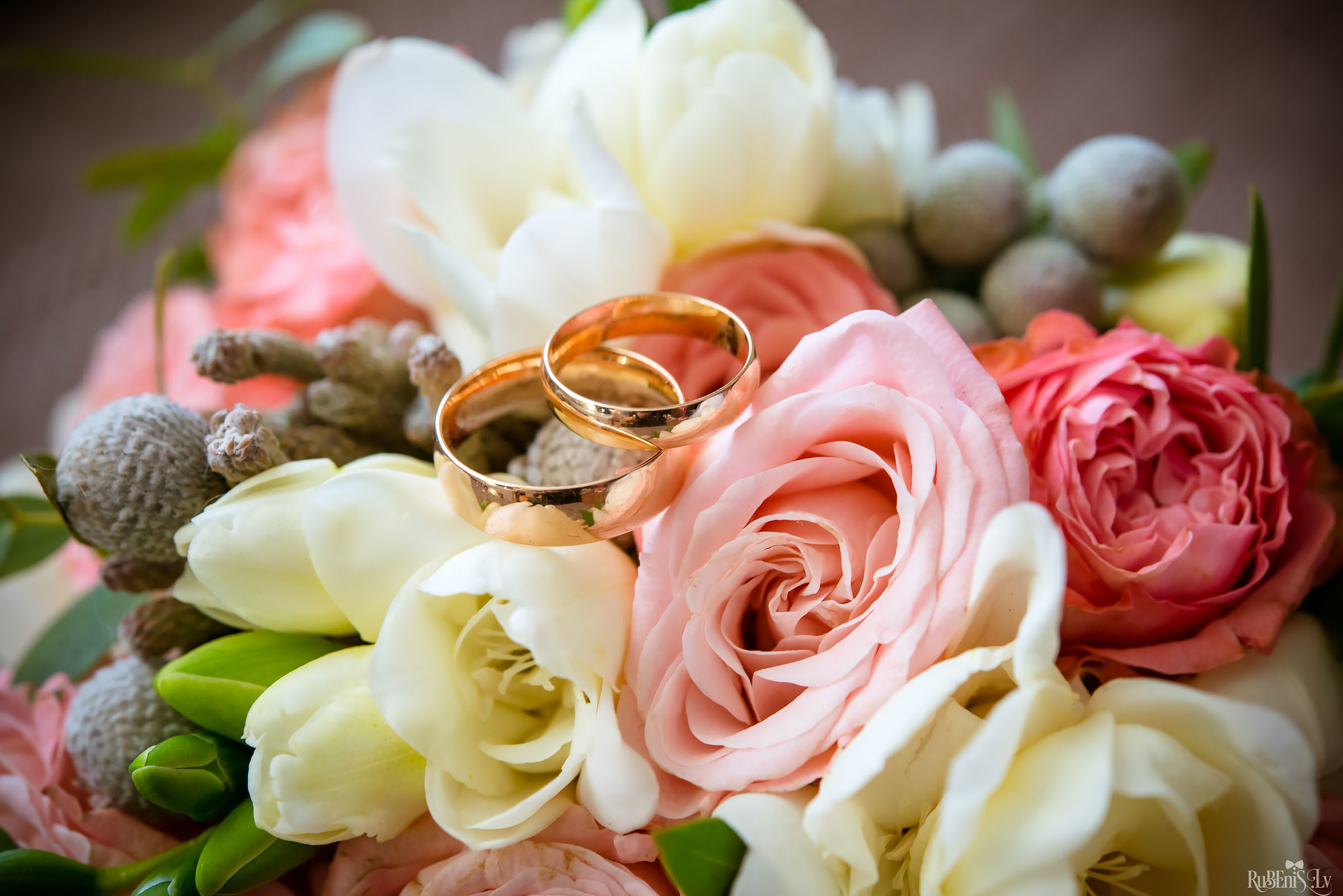 Ольга и Вадим. Фотограф Ромуальд Рубенис и Артемий Сташанс