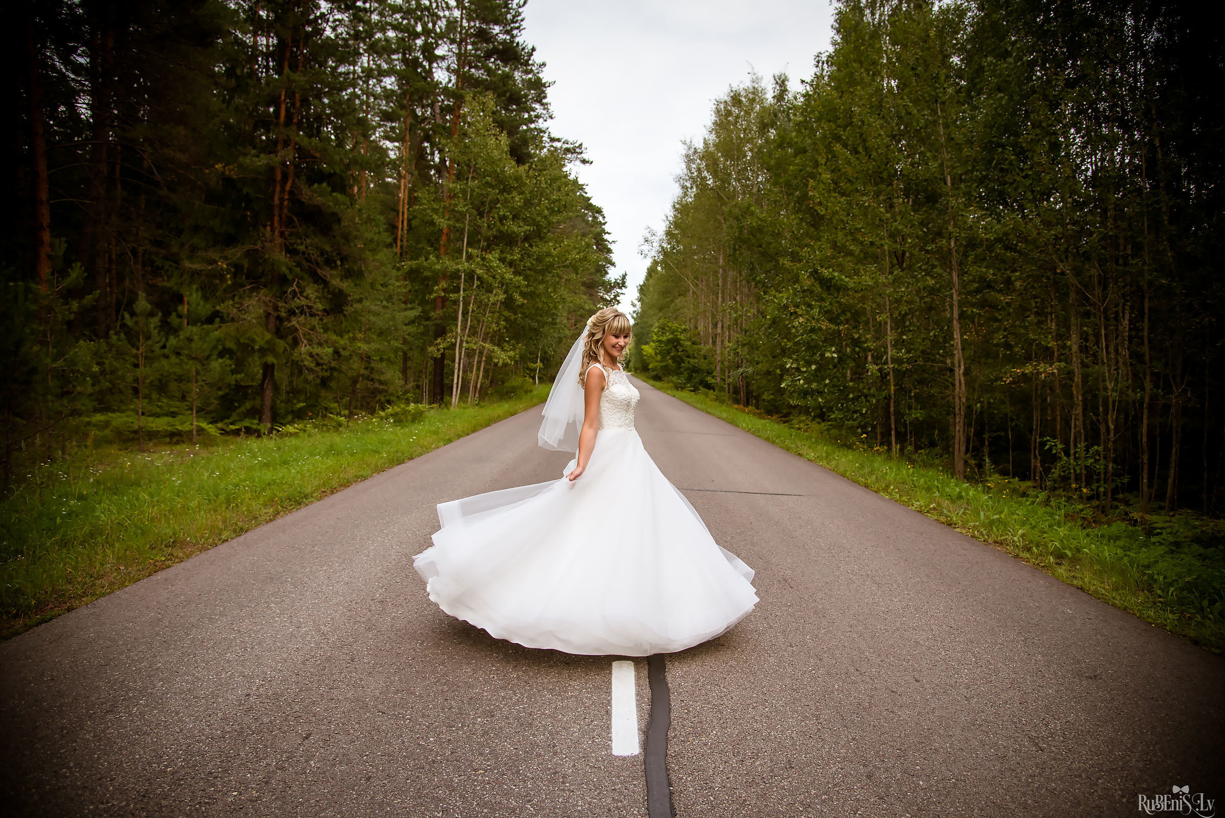 Vadims un Olga. Fotogrāfs Romualds Rubenis un Artemijs Stašāns