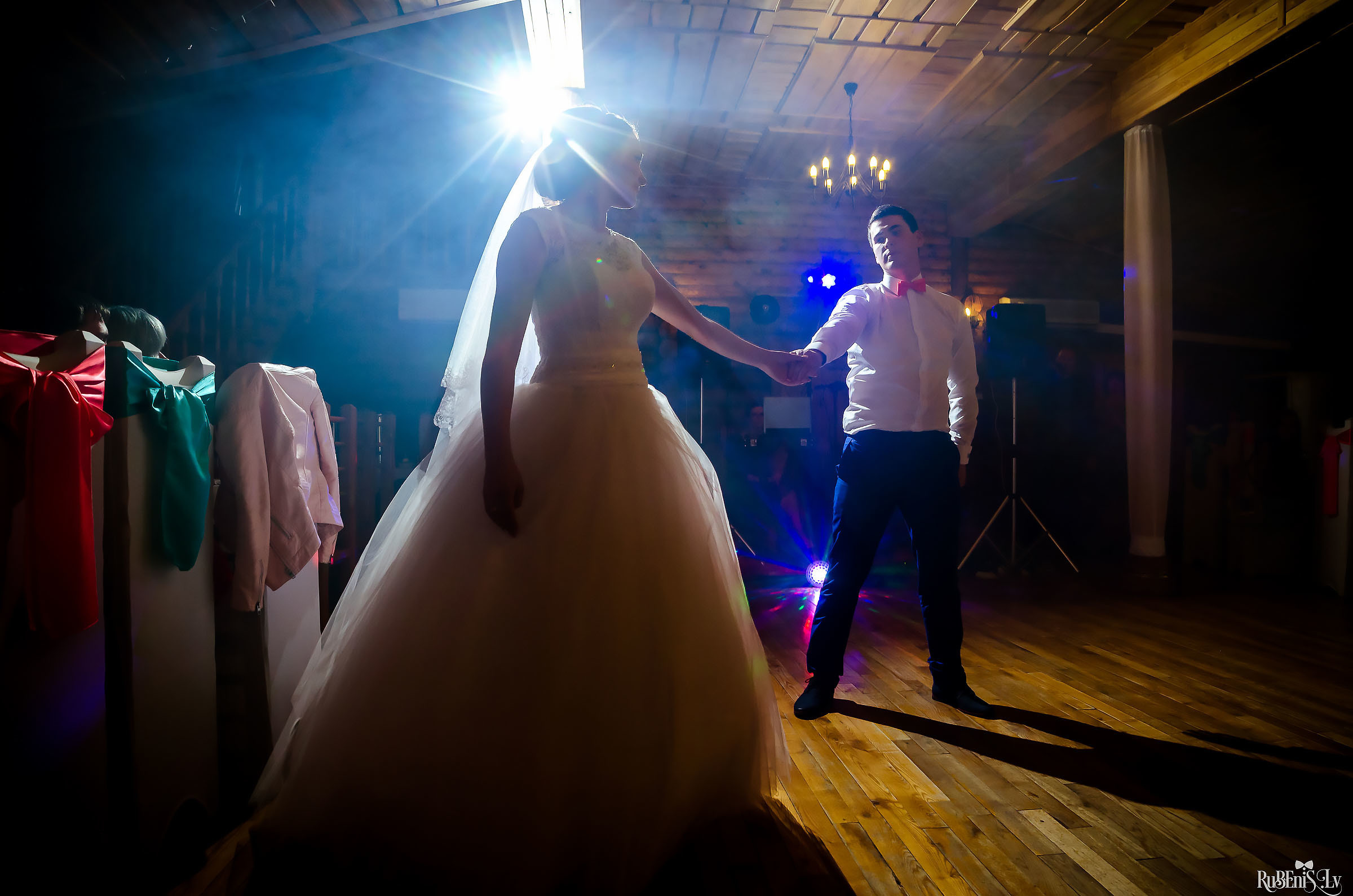 Julija un Edgars. Fotogrāfs Romualds Rubenis un Artemijs Stašāns