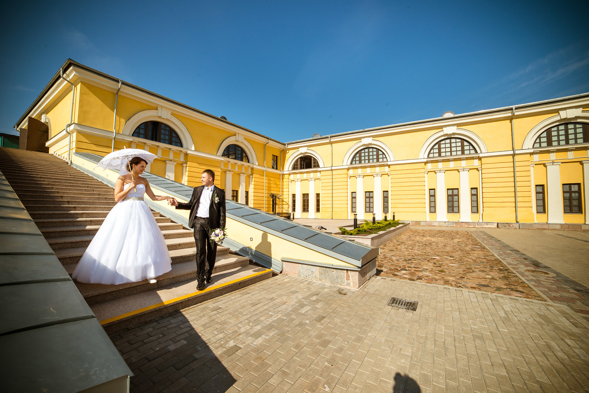 Съемка свадьбы в Ротко Центре. Фотограф Ромуальд Рубенис и Артемий Сташанс