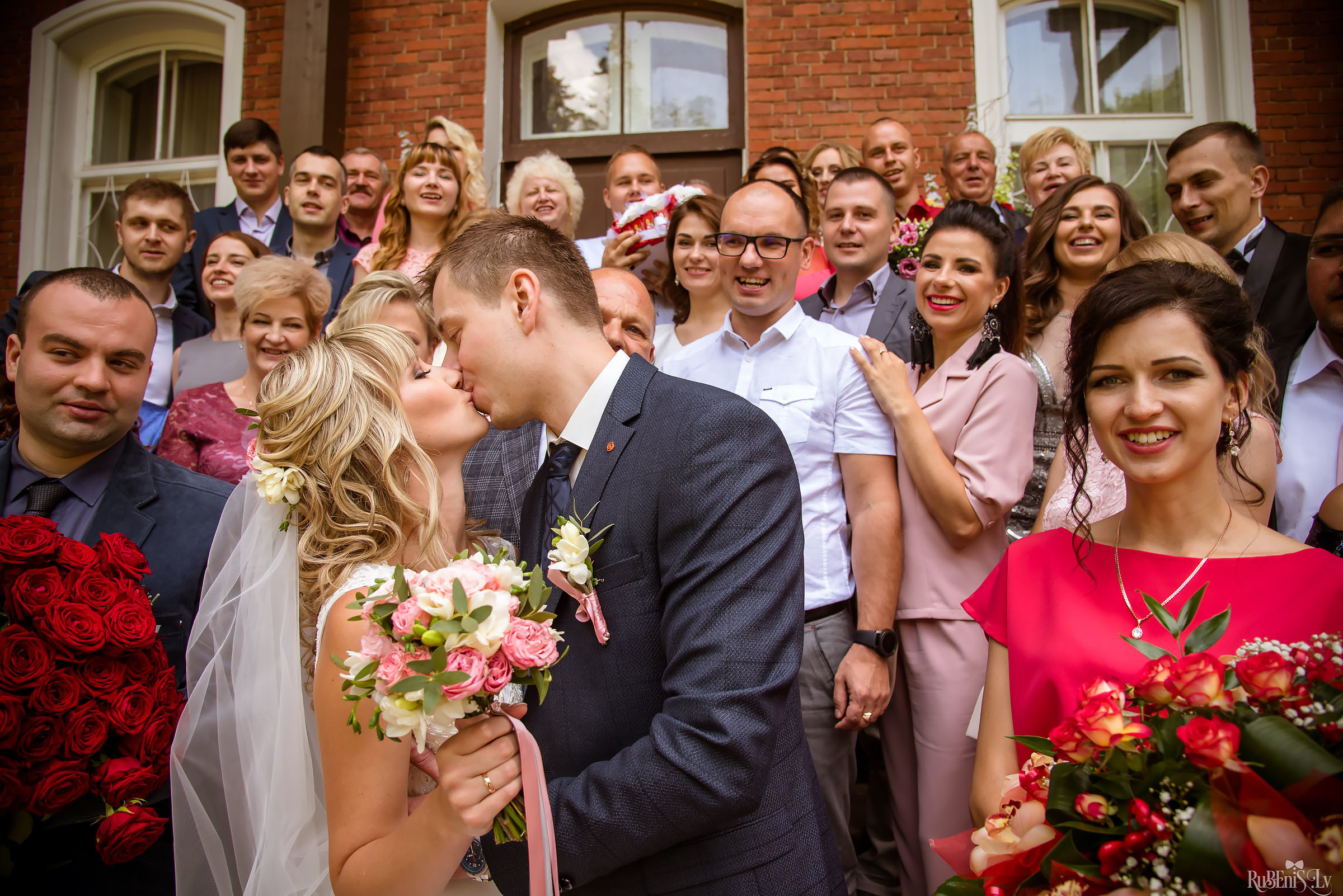 Ольга и Вадим. Фотограф Ромуальд Рубенис и Артемий Сташанс