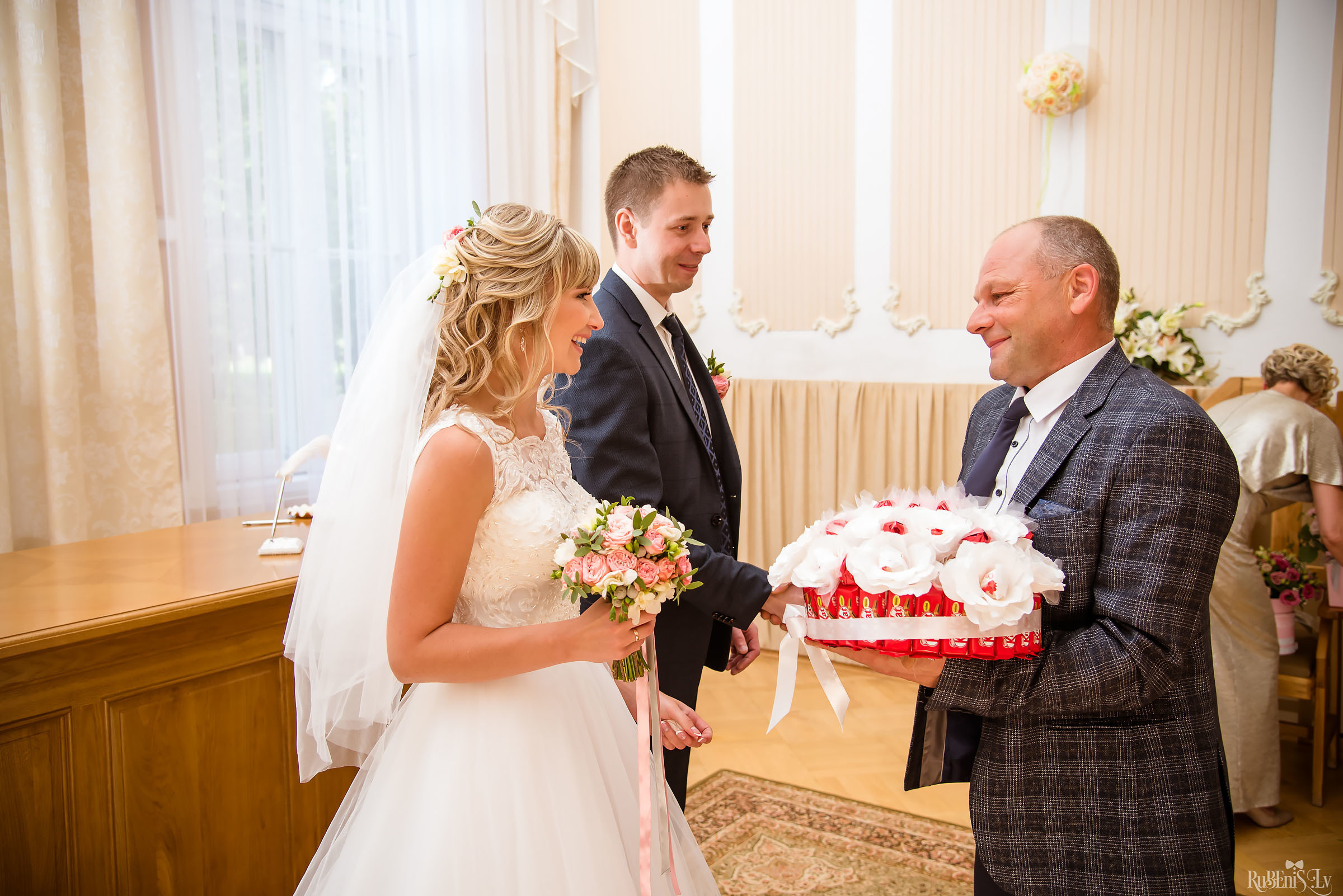 Ольга и Вадим. Фотограф Ромуальд Рубенис и Артемий Сташанс