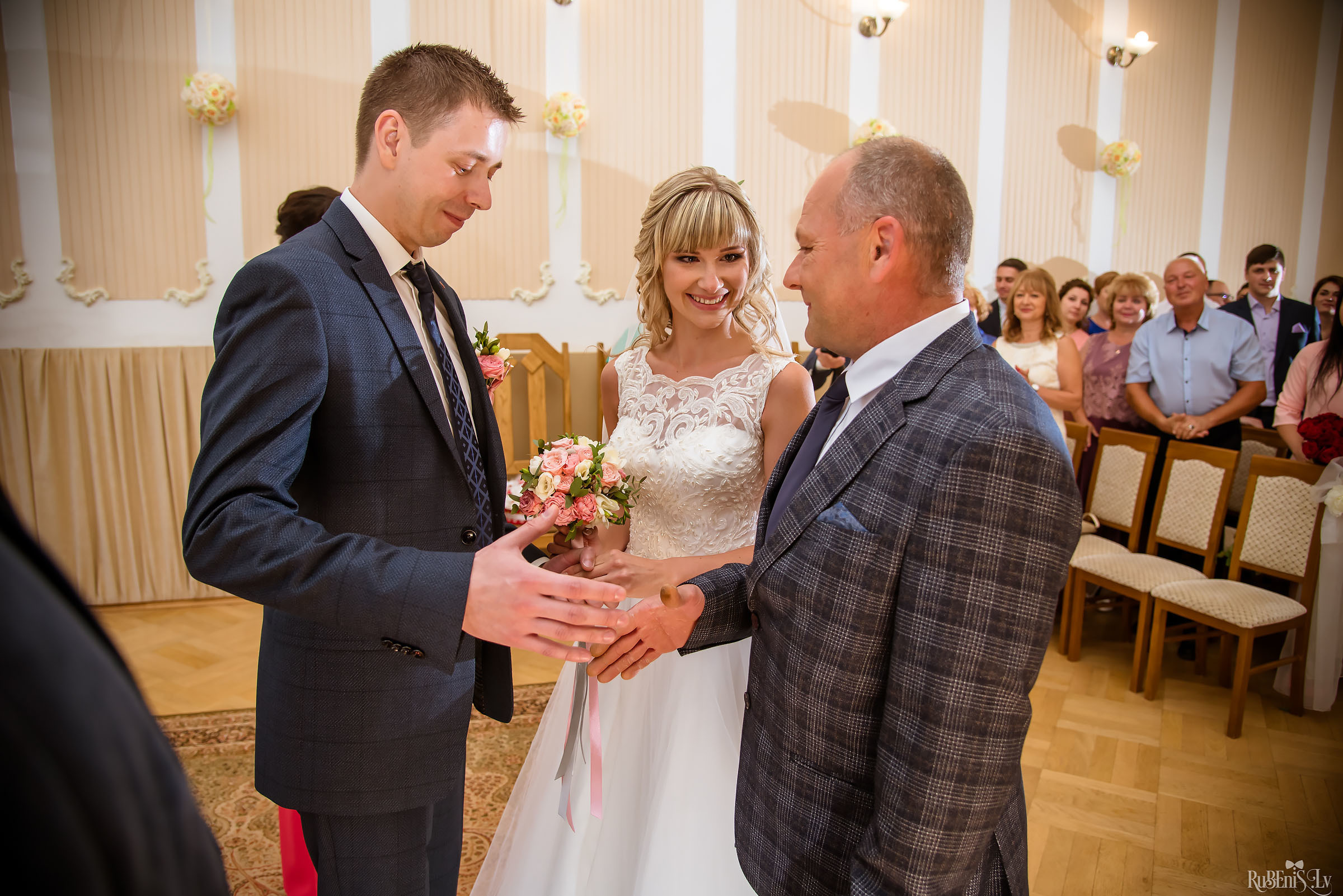 Ольга и Вадим. Фотограф Ромуальд Рубенис и Артемий Сташанс