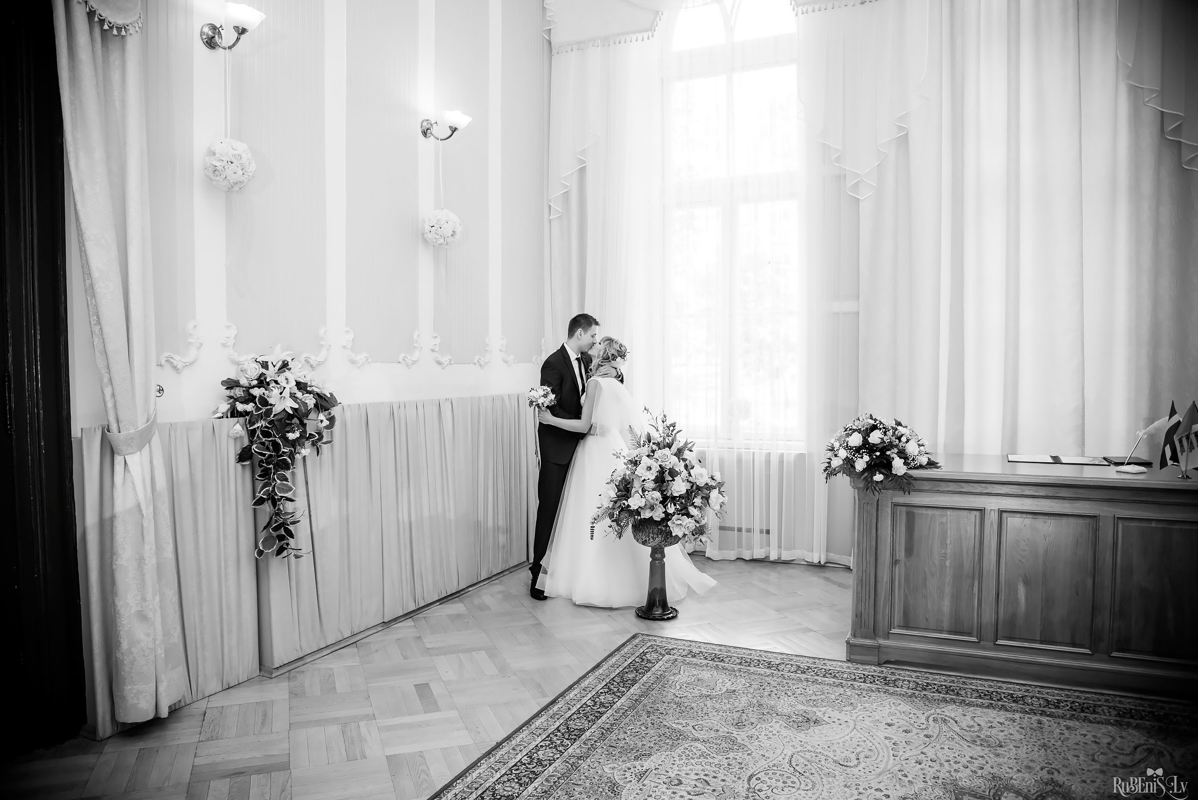 Ольга и Вадим. Фотограф Ромуальд Рубенис и Артемий Сташанс