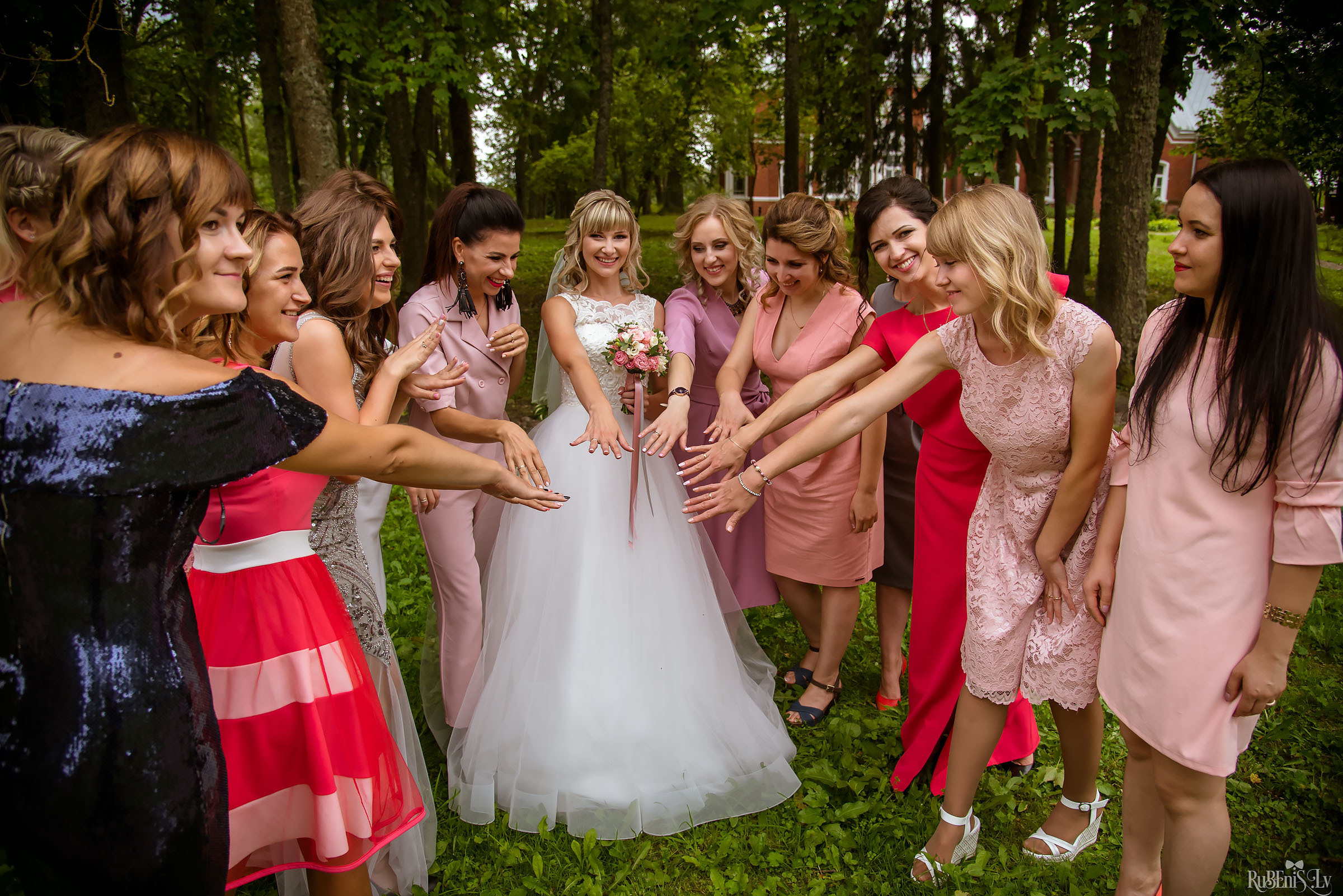 Ольга и Вадим. Фотограф Ромуальд Рубенис и Артемий Сташанс