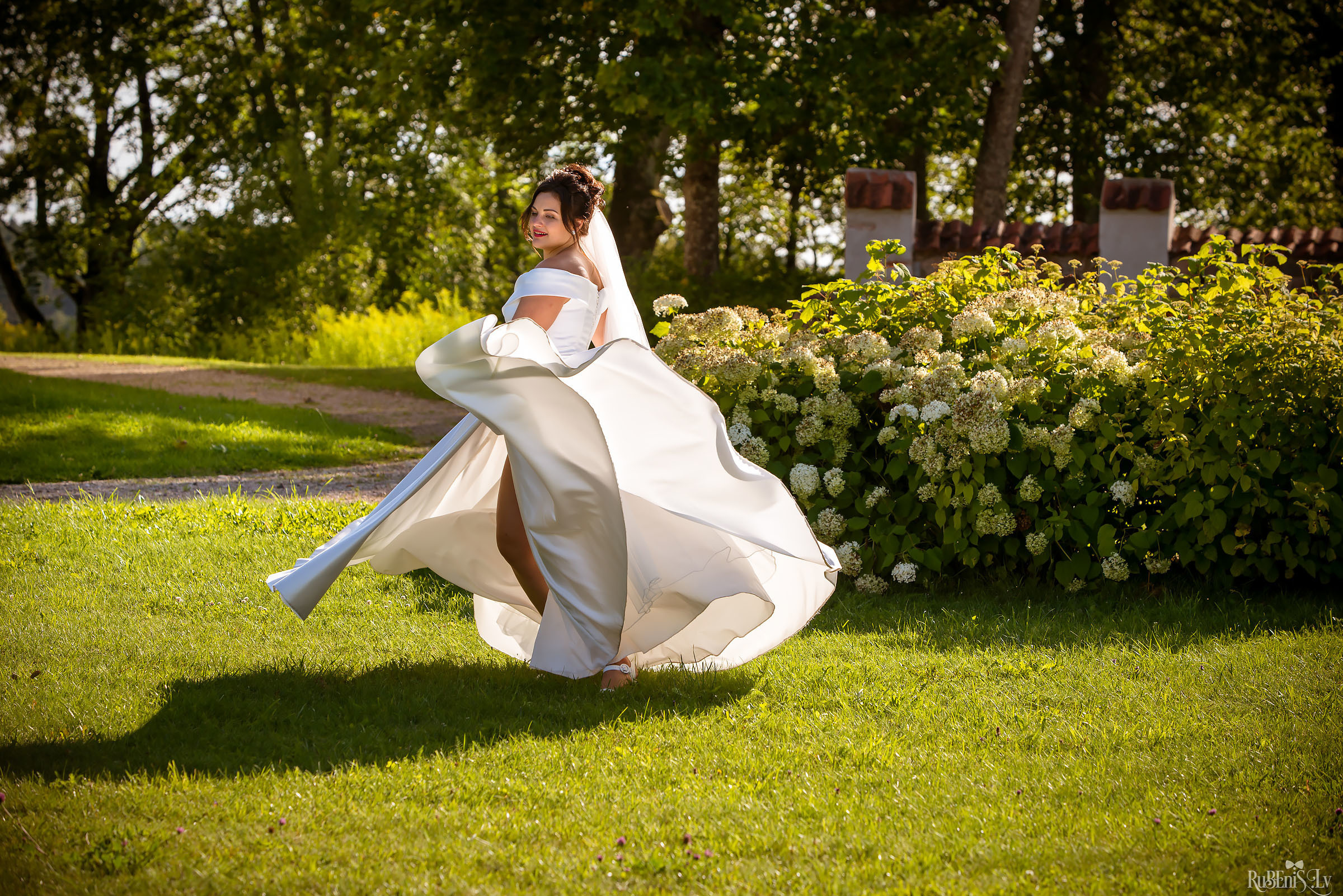 Veronika un Ivars. Fotogrāfs Romualds Rubenis un Artemijs Stašāns