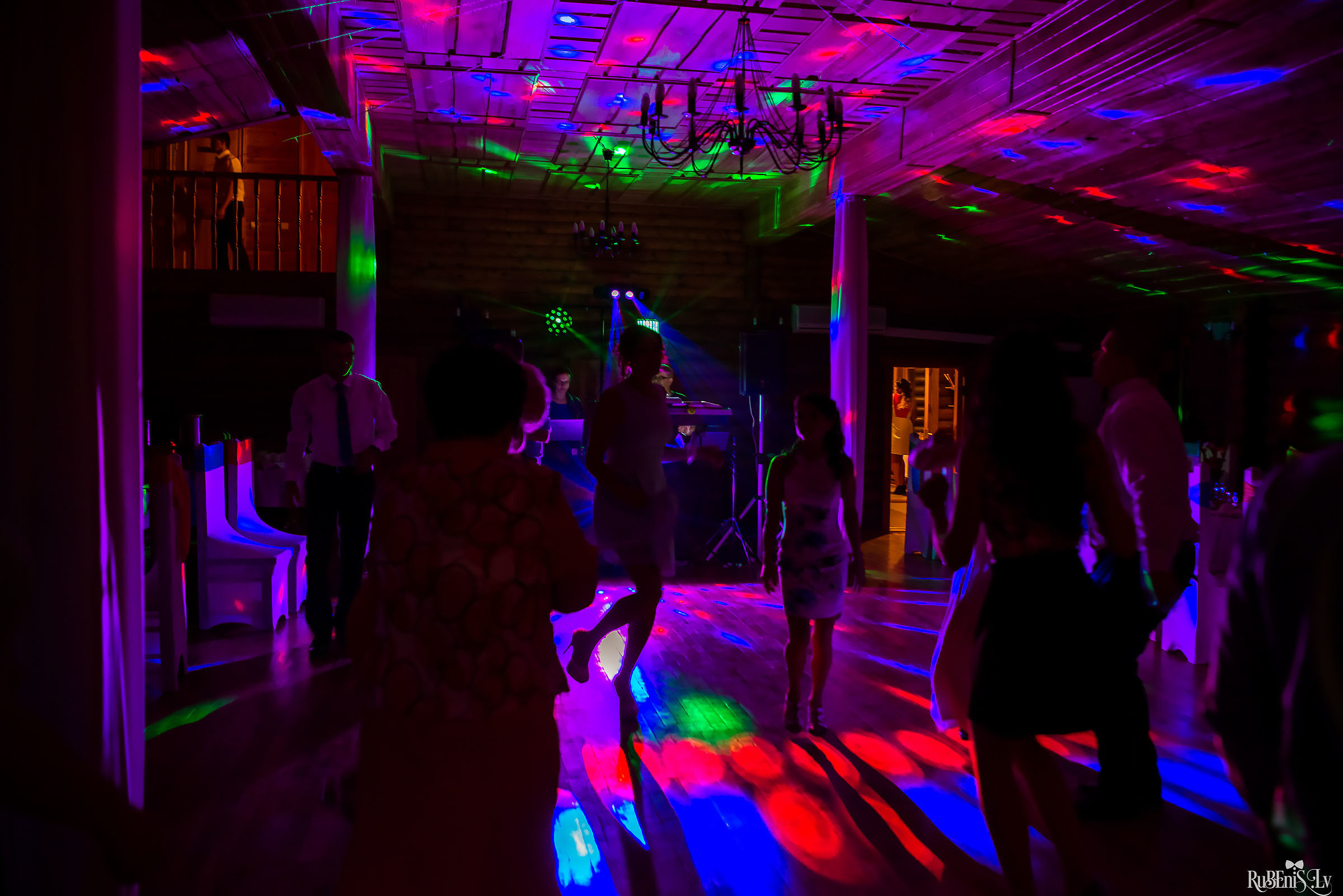 Julija un Edgars. Fotogrāfs Romualds Rubenis un Artemijs Stašāns