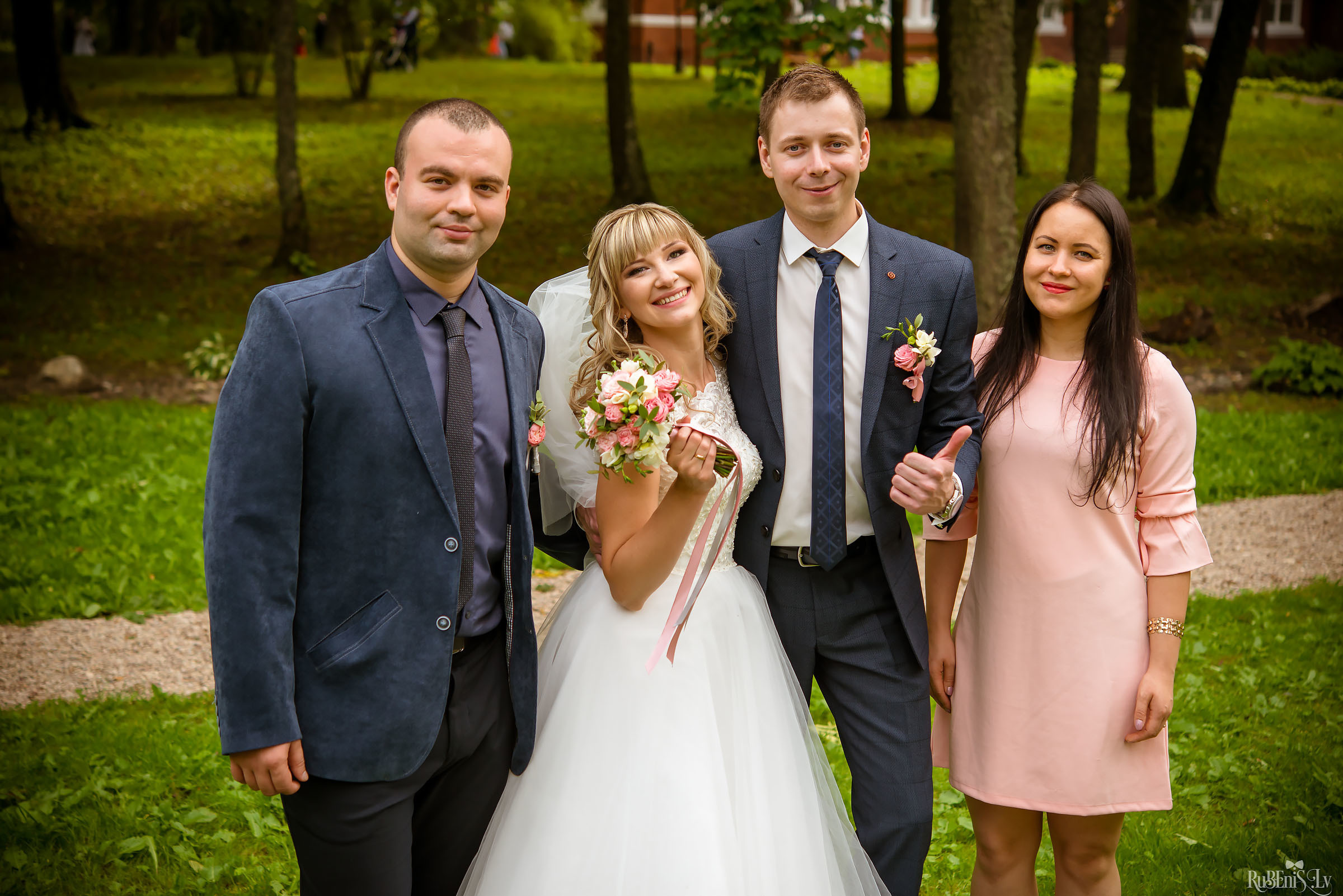 Ольга и Вадим. Фотограф Ромуальд Рубенис и Артемий Сташанс