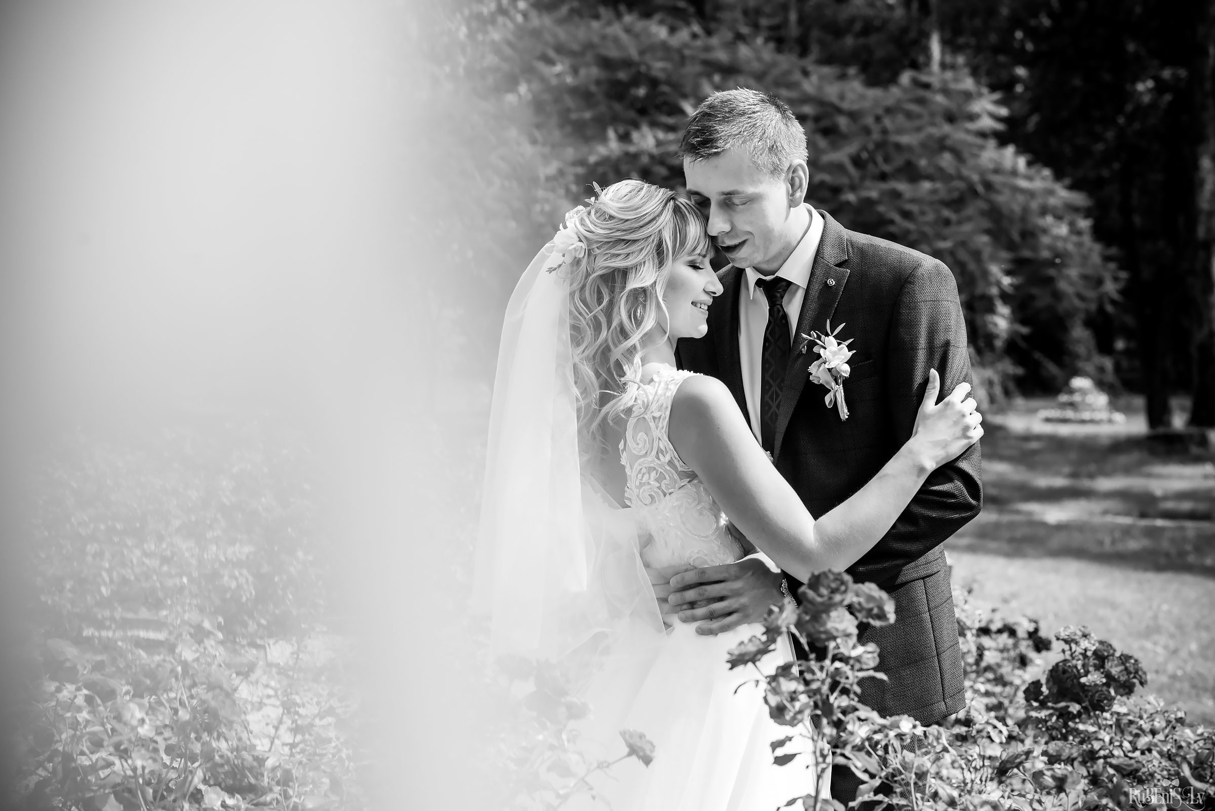 Ольга и Вадим. Фотограф Ромуальд Рубенис и Артемий Сташанс