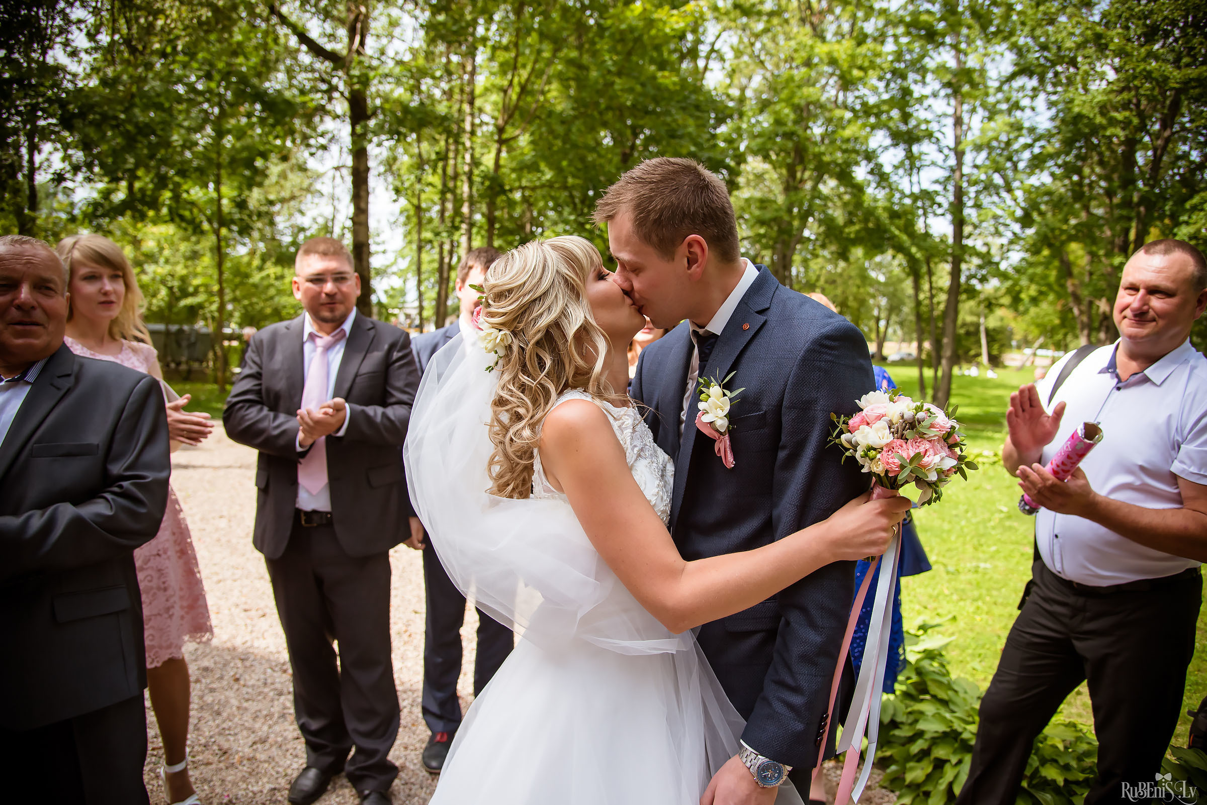 Ольга и Вадим. Фотограф Ромуальд Рубенис и Артемий Сташанс