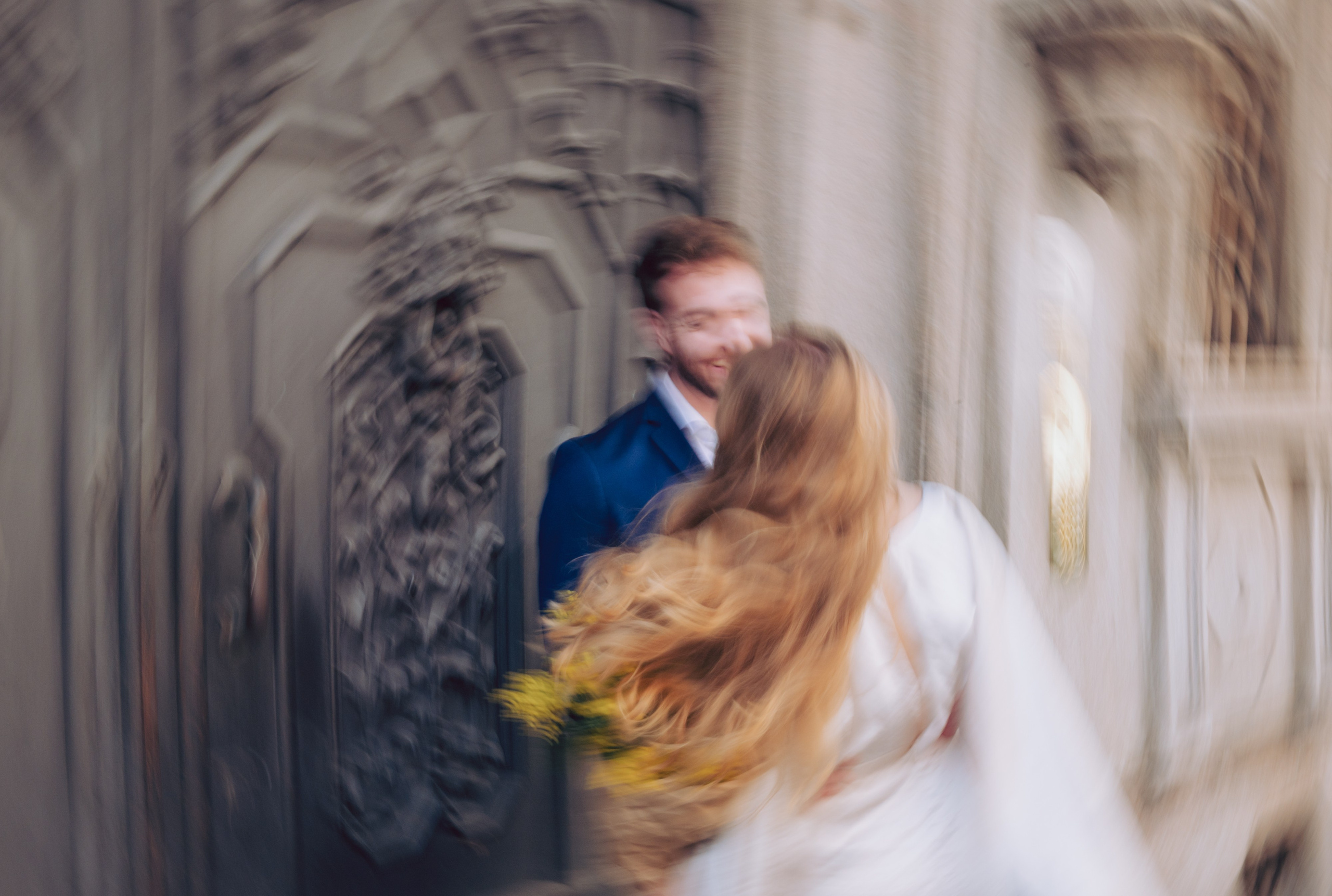 WHAT TO WEAR FOR YOUR PHOTOSHOOT IN ITALY. Anastasiia Buchinskaia Photographer in Milan