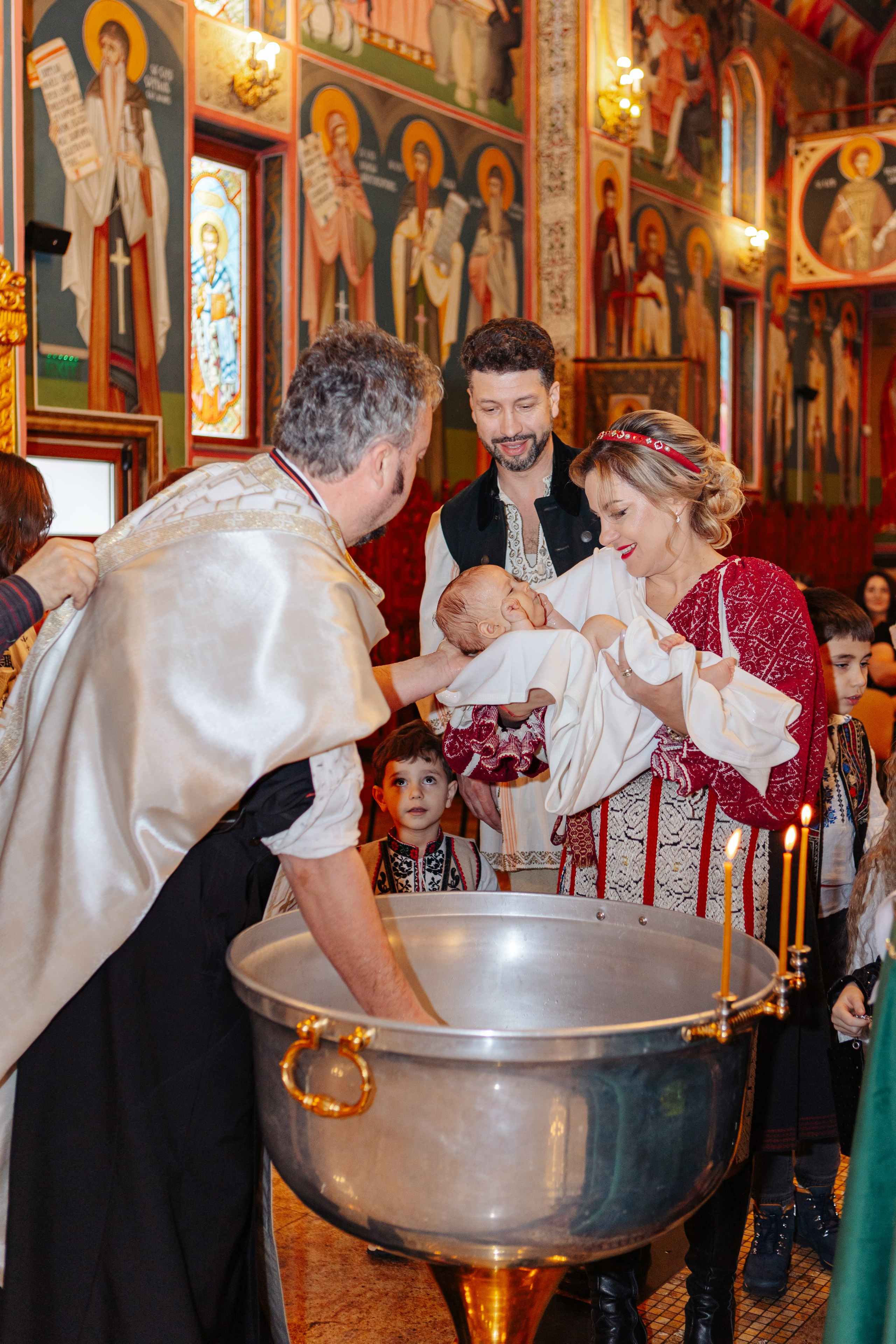 Botezul micuțului Matteo. Cristina Andronache fotograf Brașov fotograf de familie fotograf de nunta Brașov