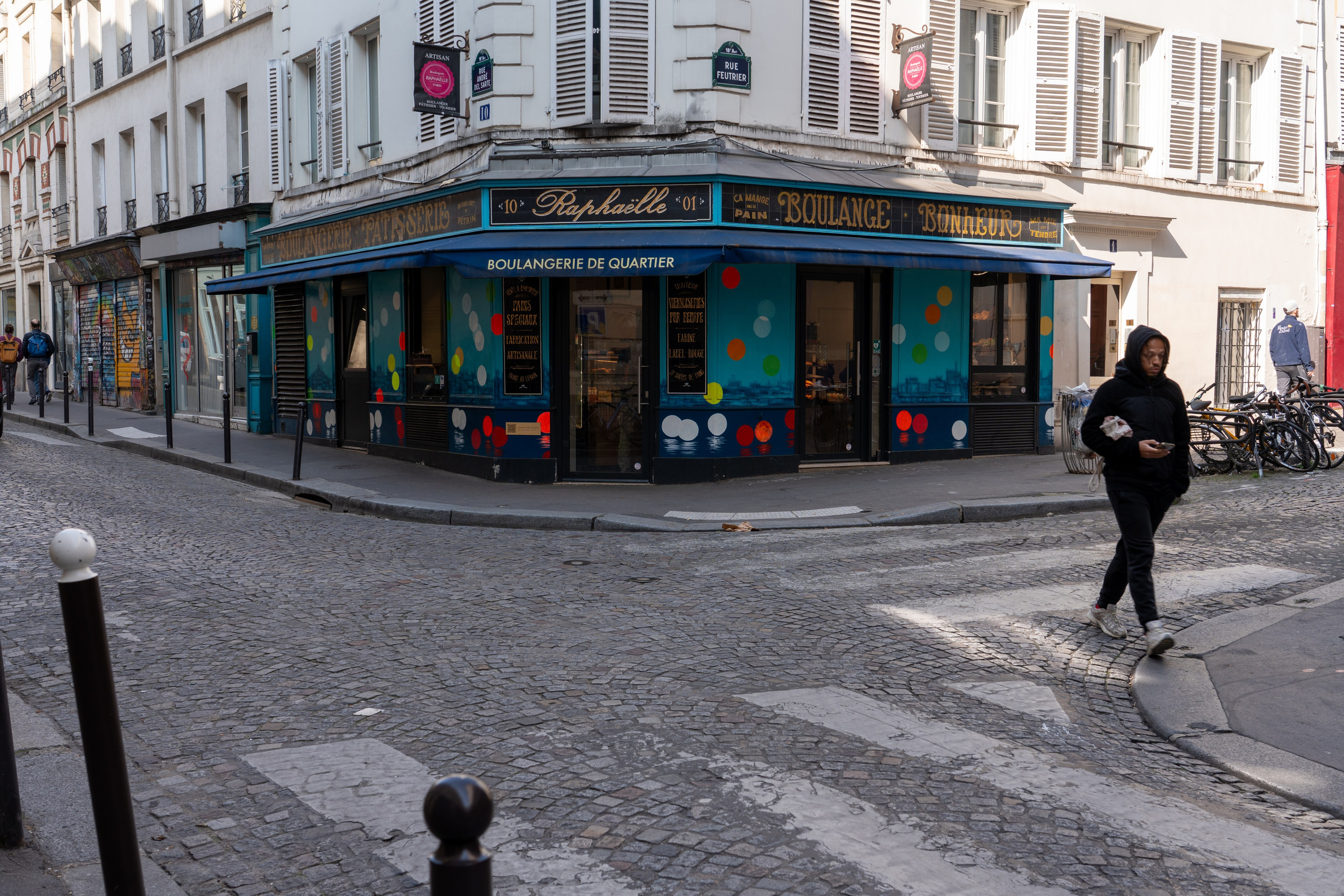 Streets of Paris. URBANSTREETFILES.ART